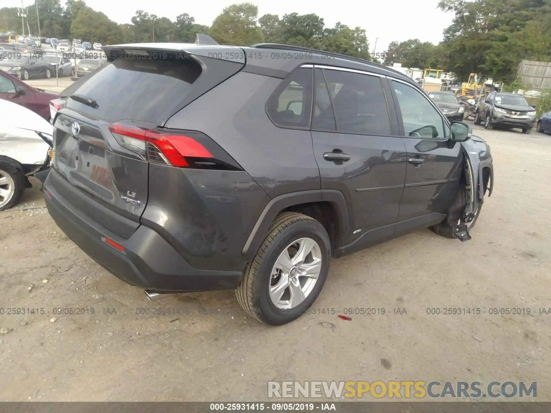 4 Photograph of a damaged car 2T3MWRFV1KW025091 TOYOTA RAV4 2019