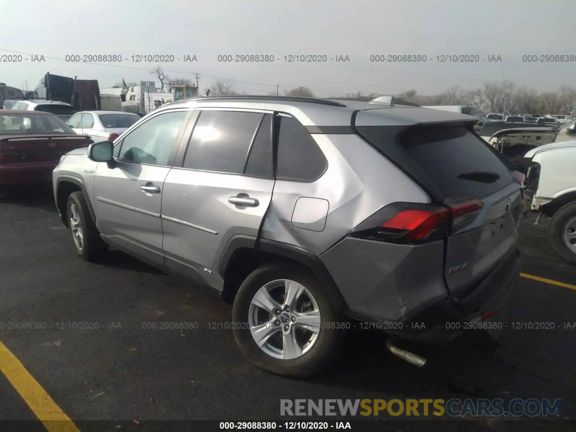 3 Photograph of a damaged car 2T3MWRFV1KW025186 TOYOTA RAV4 2019