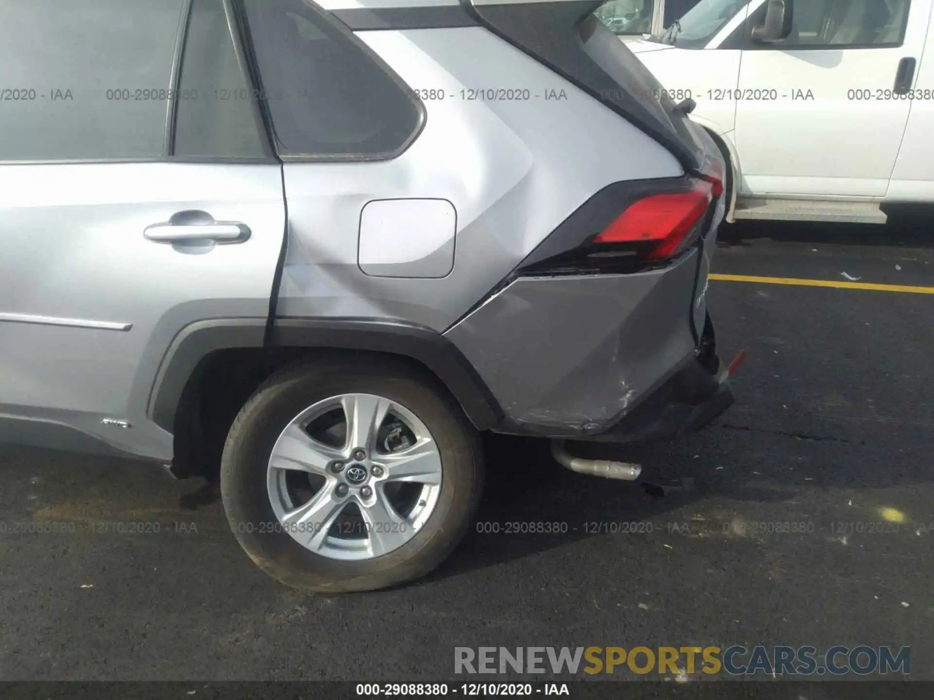 6 Photograph of a damaged car 2T3MWRFV1KW025186 TOYOTA RAV4 2019