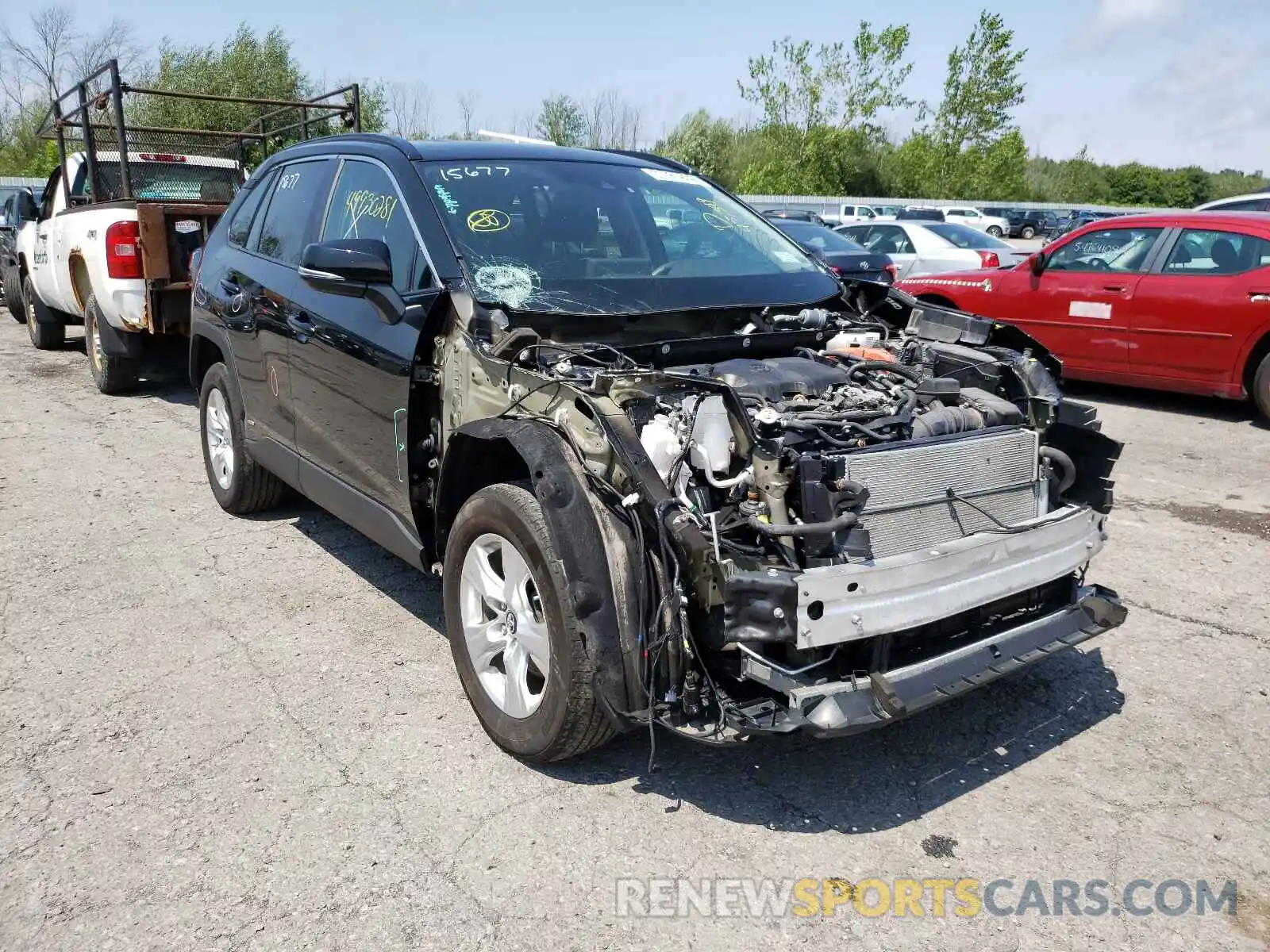 1 Photograph of a damaged car 2T3MWRFV2KW005514 TOYOTA RAV4 2019