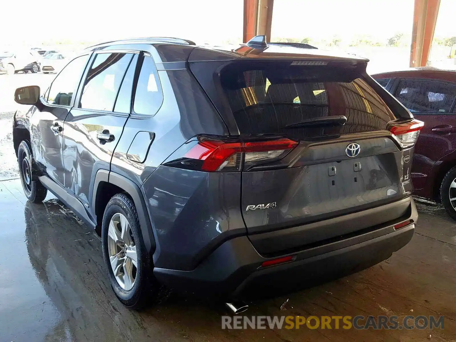 3 Photograph of a damaged car 2T3MWRFV2KW009501 TOYOTA RAV4 2019