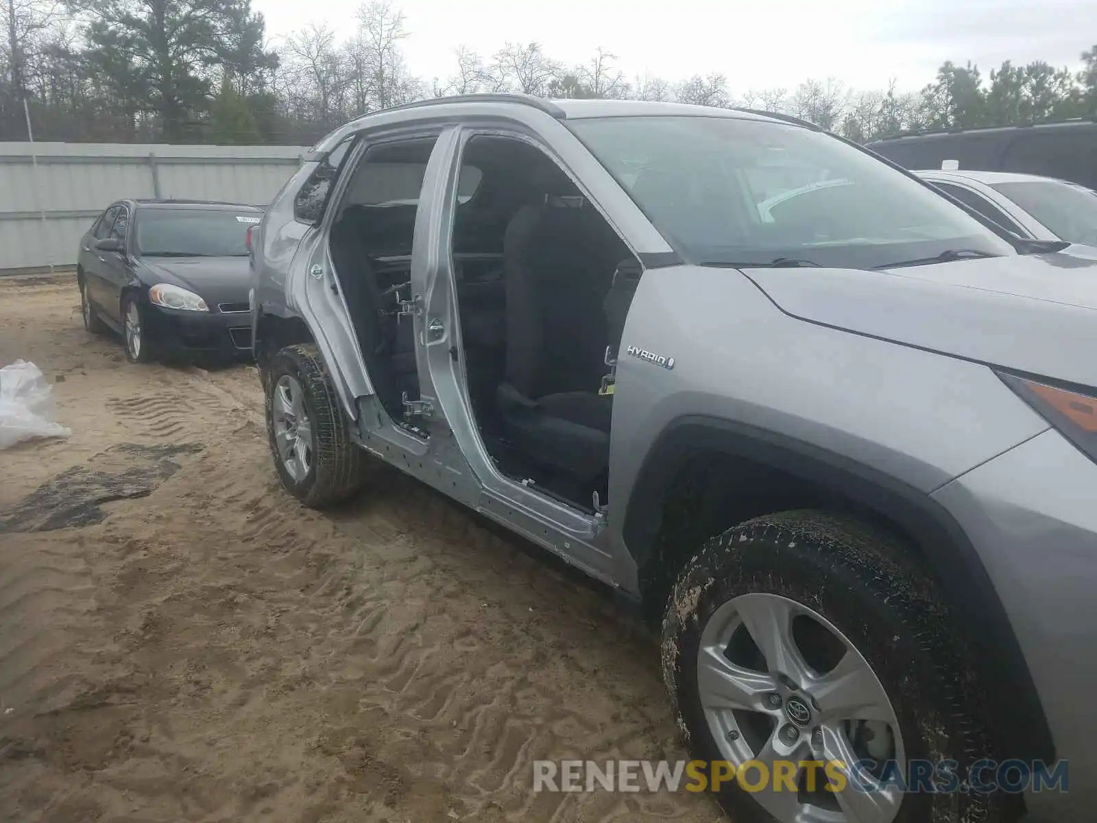 9 Photograph of a damaged car 2T3MWRFV2KW010034 TOYOTA RAV4 2019