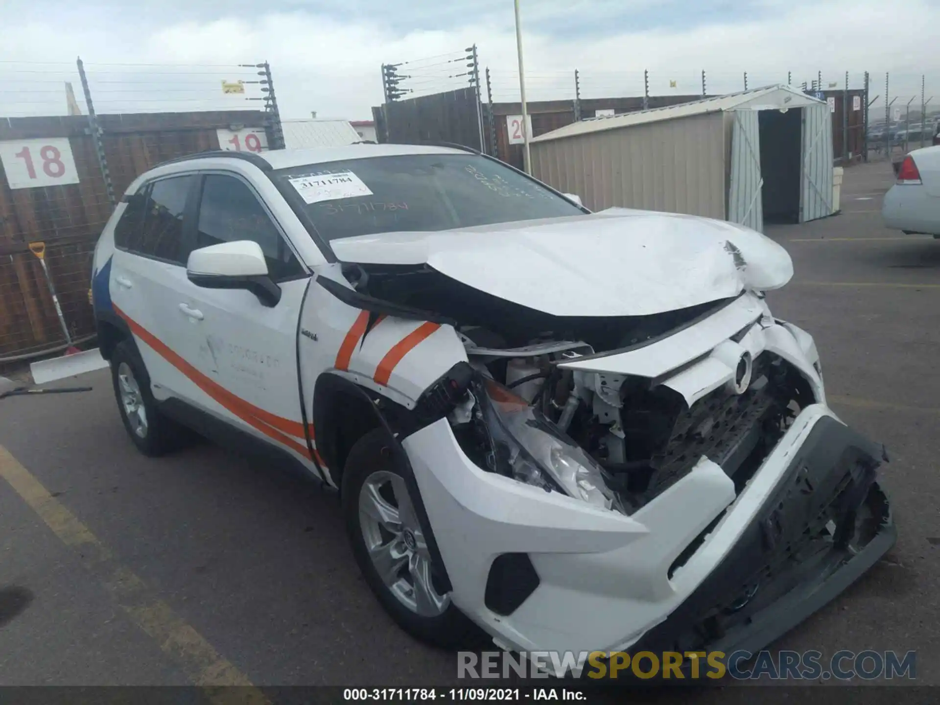 1 Photograph of a damaged car 2T3MWRFV2KW011832 TOYOTA RAV4 2019