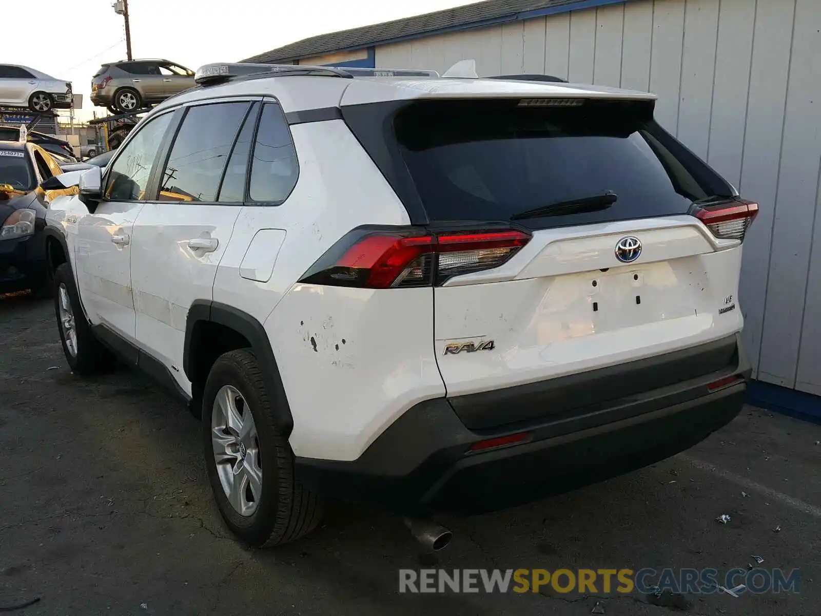 3 Photograph of a damaged car 2T3MWRFV2KW026539 TOYOTA RAV4 2019