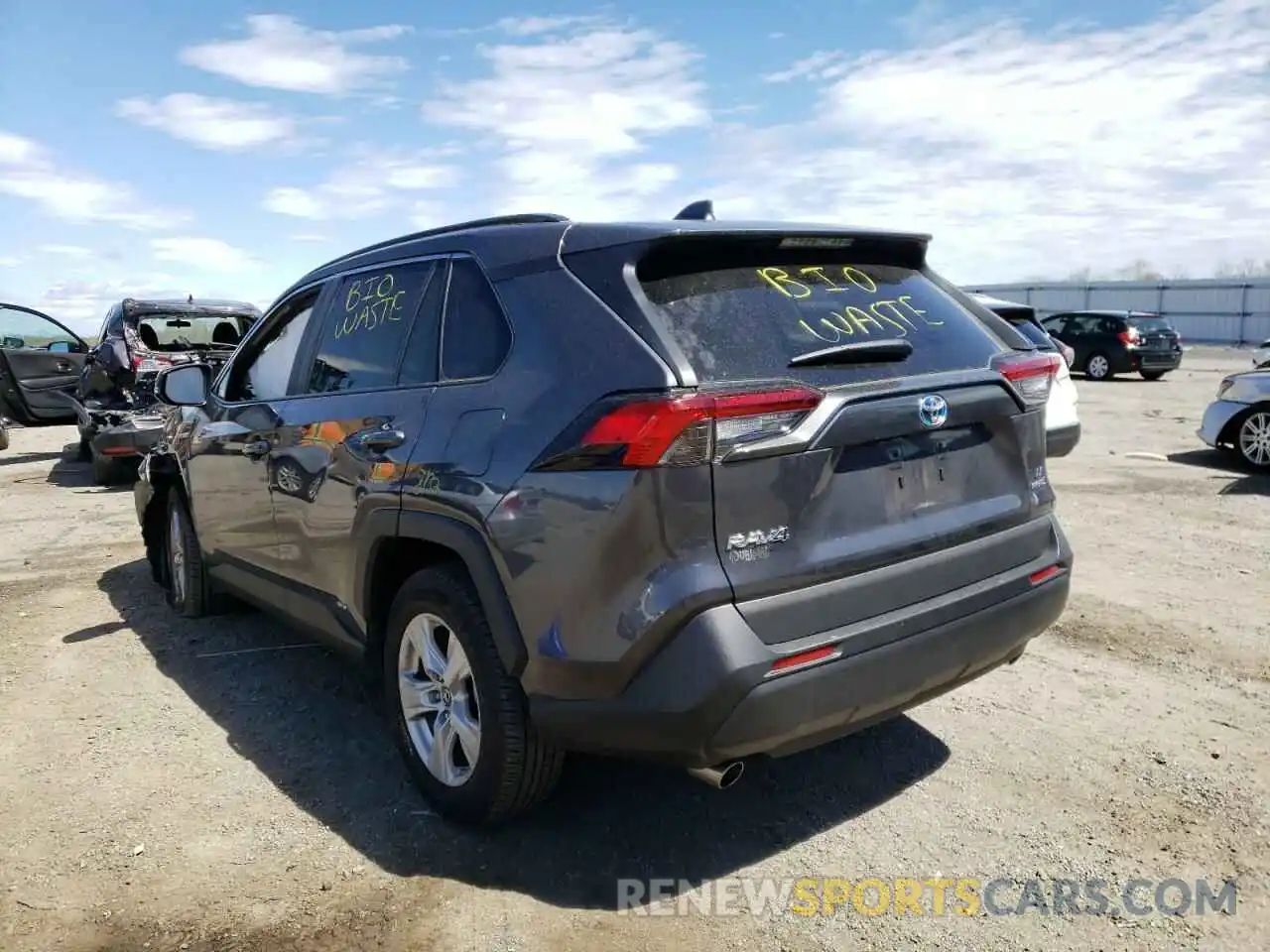 3 Photograph of a damaged car 2T3MWRFV2KW036164 TOYOTA RAV4 2019