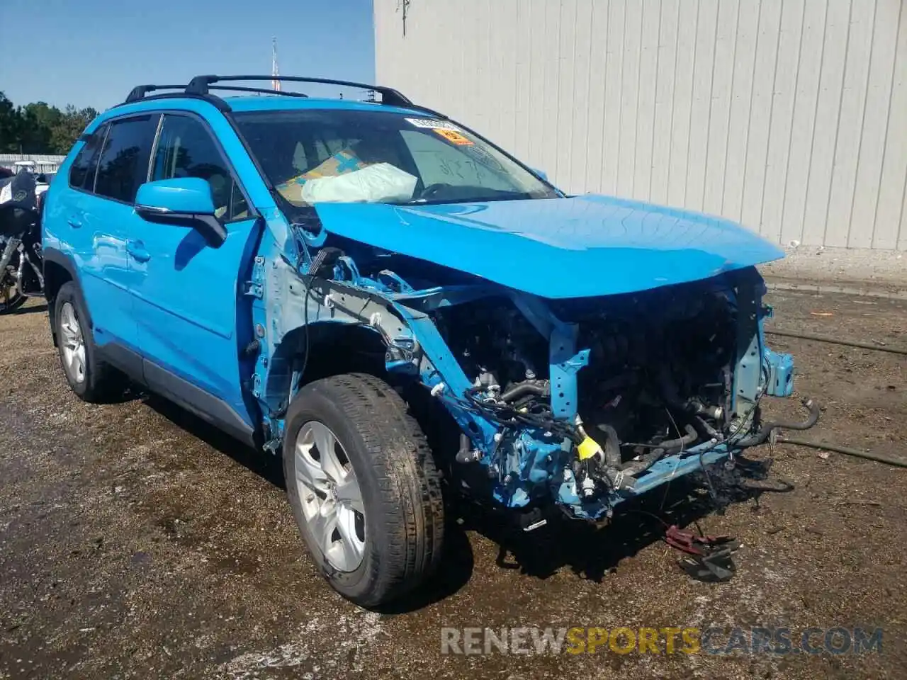 1 Photograph of a damaged car 2T3MWRFV2KW039453 TOYOTA RAV4 2019