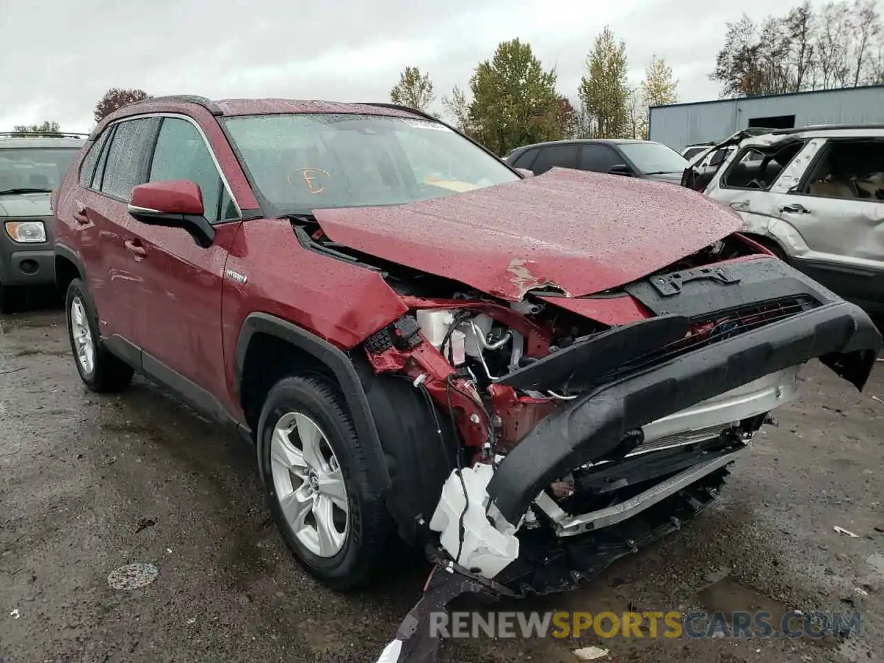 1 Photograph of a damaged car 2T3MWRFV2KW041963 TOYOTA RAV4 2019