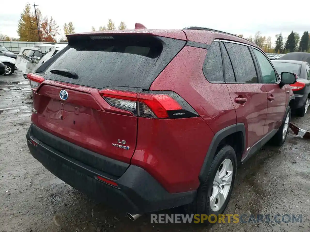 4 Photograph of a damaged car 2T3MWRFV2KW041963 TOYOTA RAV4 2019