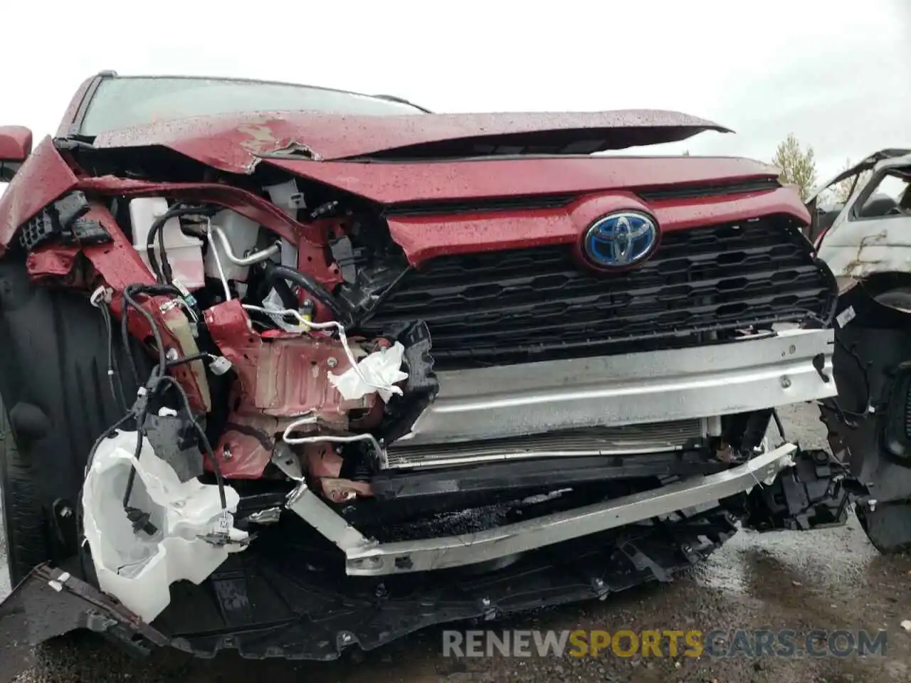 9 Photograph of a damaged car 2T3MWRFV2KW041963 TOYOTA RAV4 2019