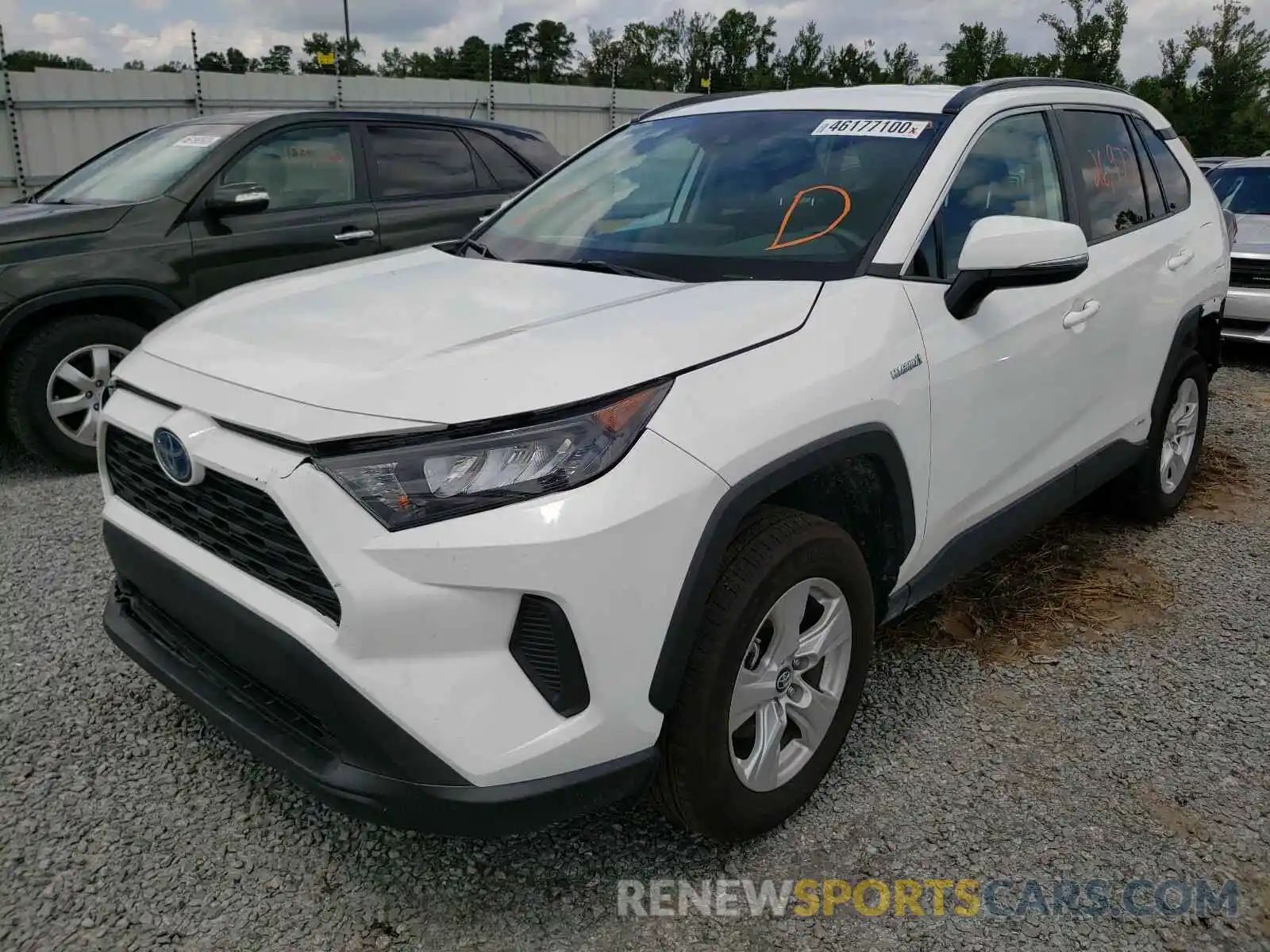 2 Photograph of a damaged car 2T3MWRFV3KW003934 TOYOTA RAV4 2019