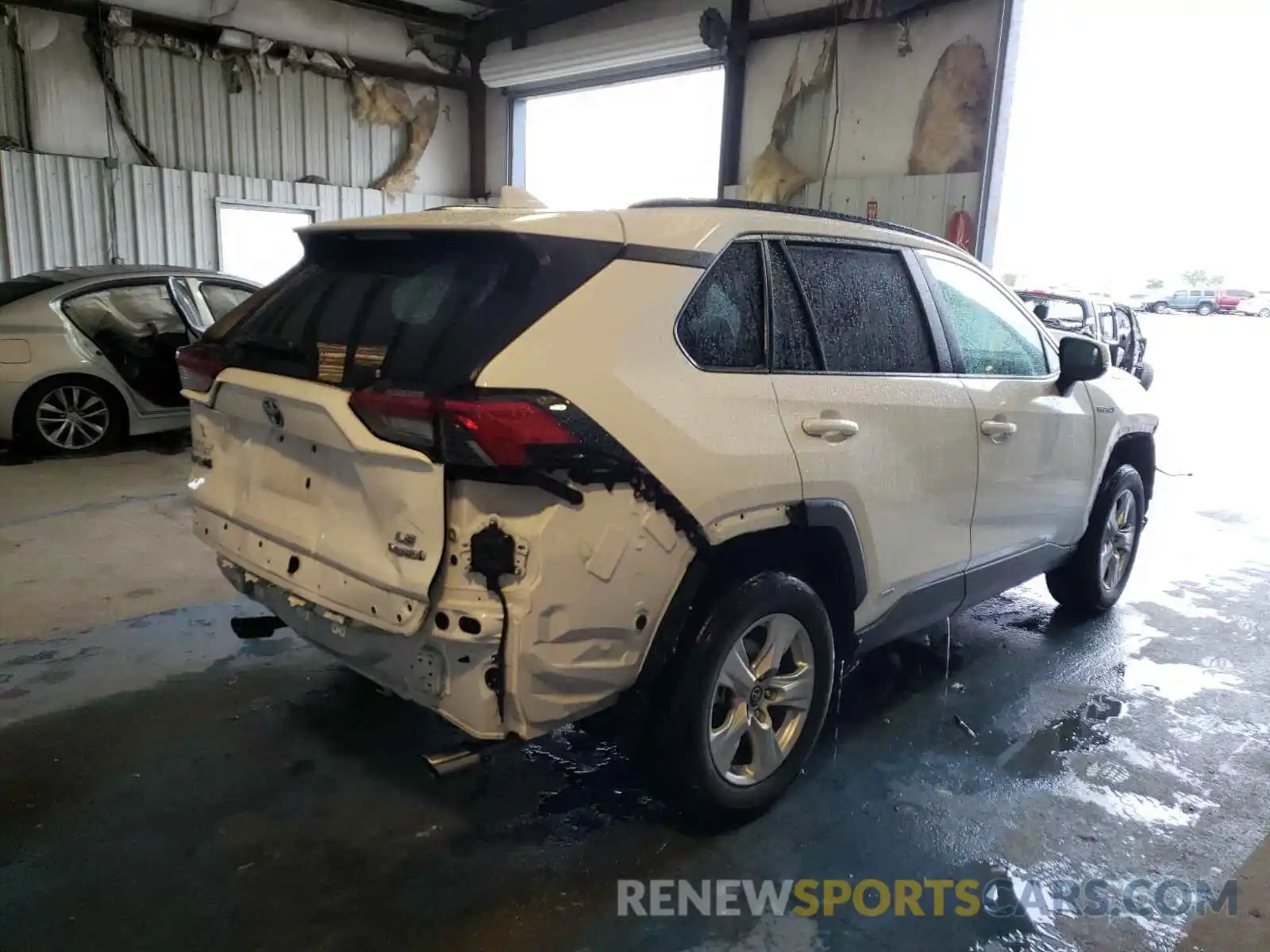 4 Photograph of a damaged car 2T3MWRFV3KW004968 TOYOTA RAV4 2019