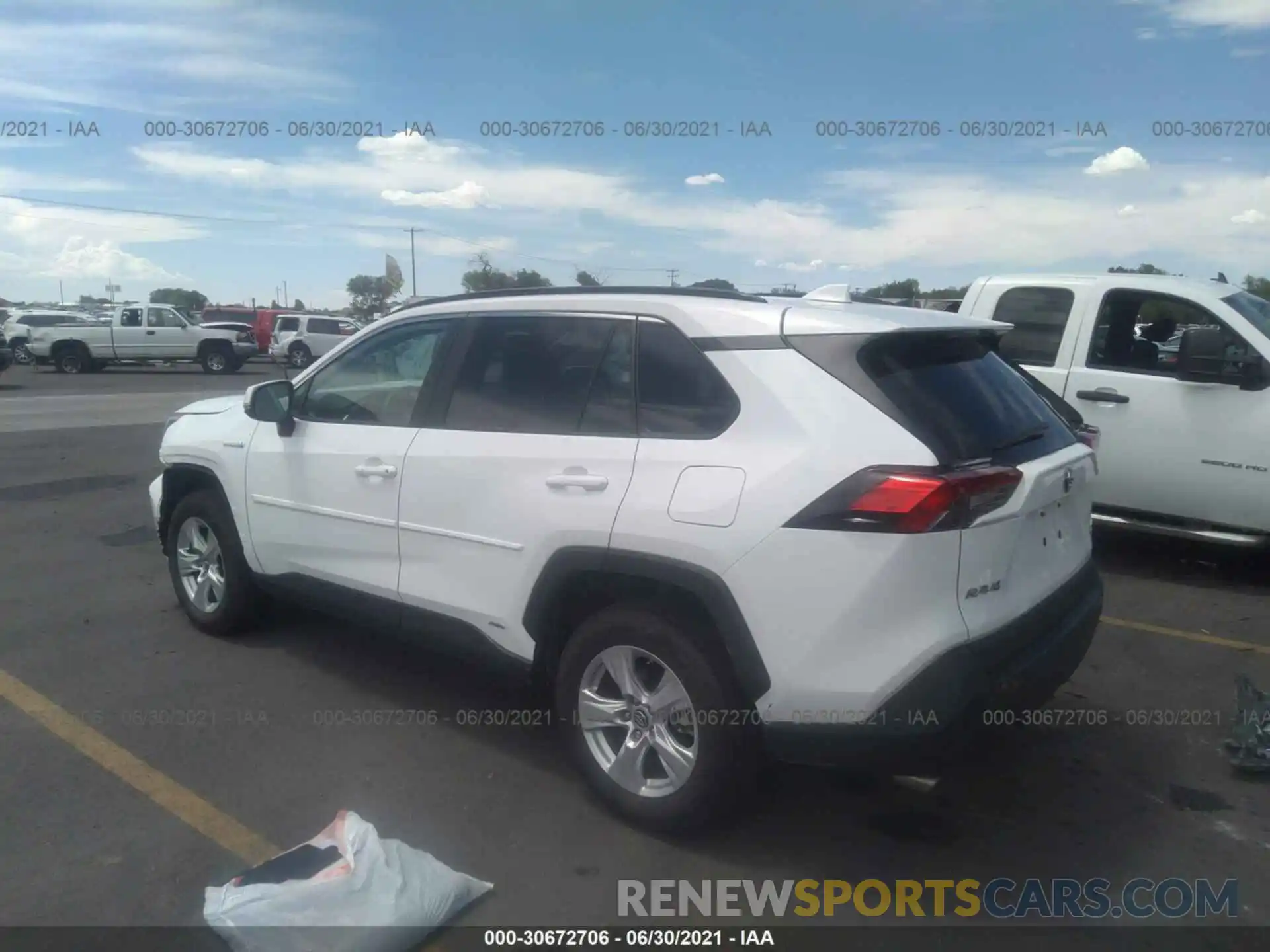 3 Photograph of a damaged car 2T3MWRFV3KW017767 TOYOTA RAV4 2019