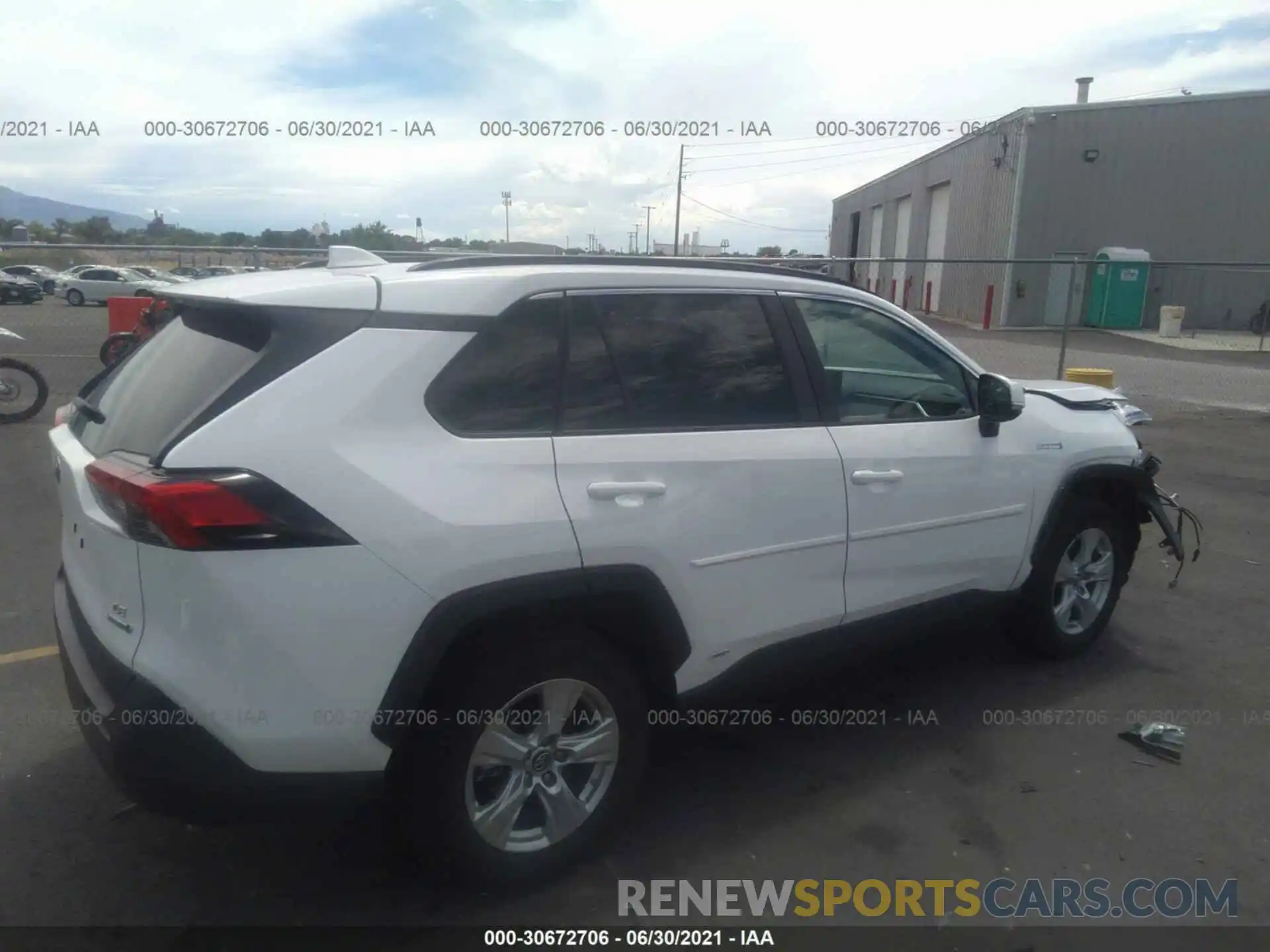 4 Photograph of a damaged car 2T3MWRFV3KW017767 TOYOTA RAV4 2019