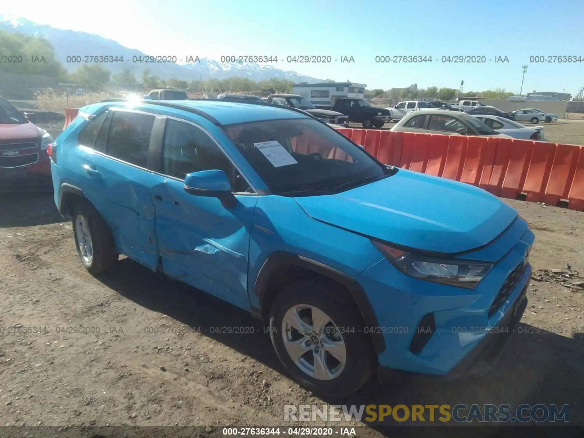 1 Photograph of a damaged car 2T3MWRFV3KW017817 TOYOTA RAV4 2019