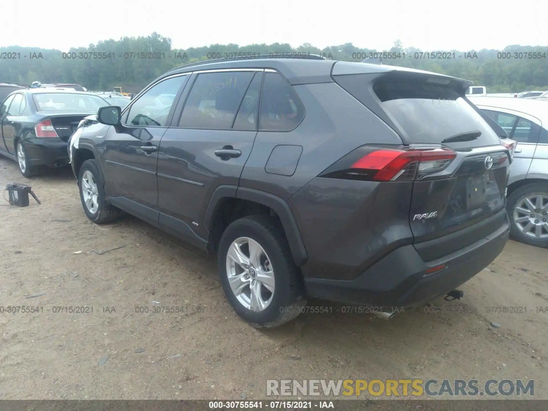 3 Photograph of a damaged car 2T3MWRFV3KW025318 TOYOTA RAV4 2019