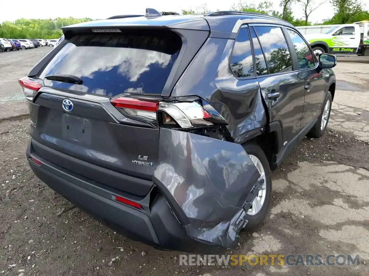 4 Photograph of a damaged car 2T3MWRFV3KW034147 TOYOTA RAV4 2019