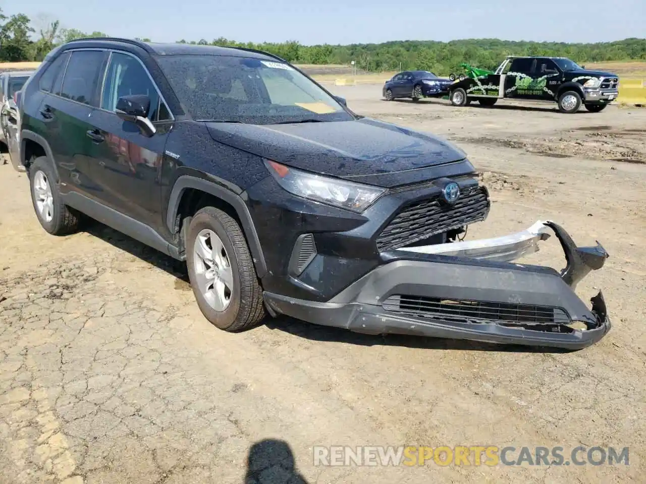 1 Photograph of a damaged car 2T3MWRFV3KW034262 TOYOTA RAV4 2019