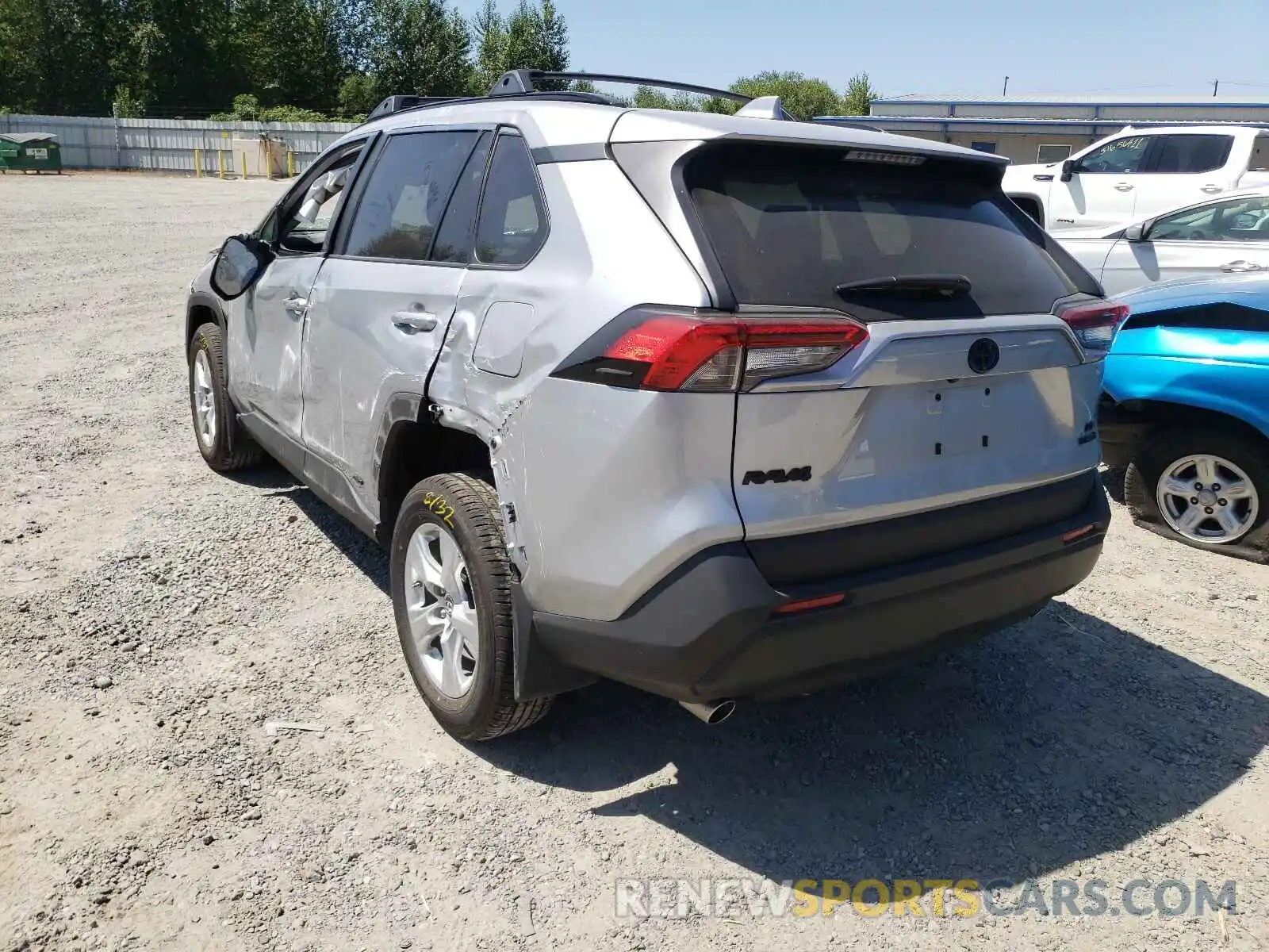 3 Photograph of a damaged car 2T3MWRFV3KW037419 TOYOTA RAV4 2019