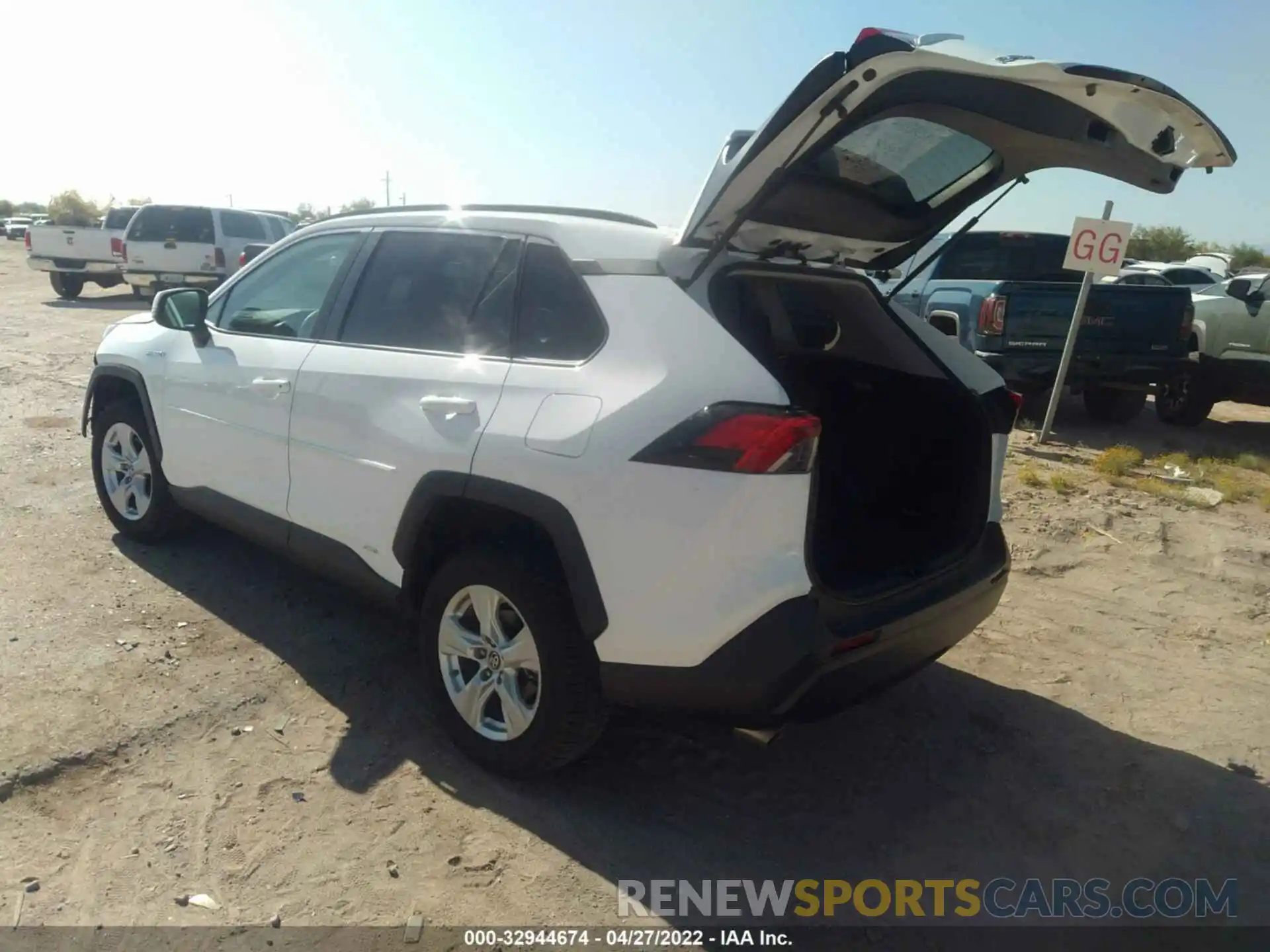 3 Photograph of a damaged car 2T3MWRFV4KW031967 TOYOTA RAV4 2019