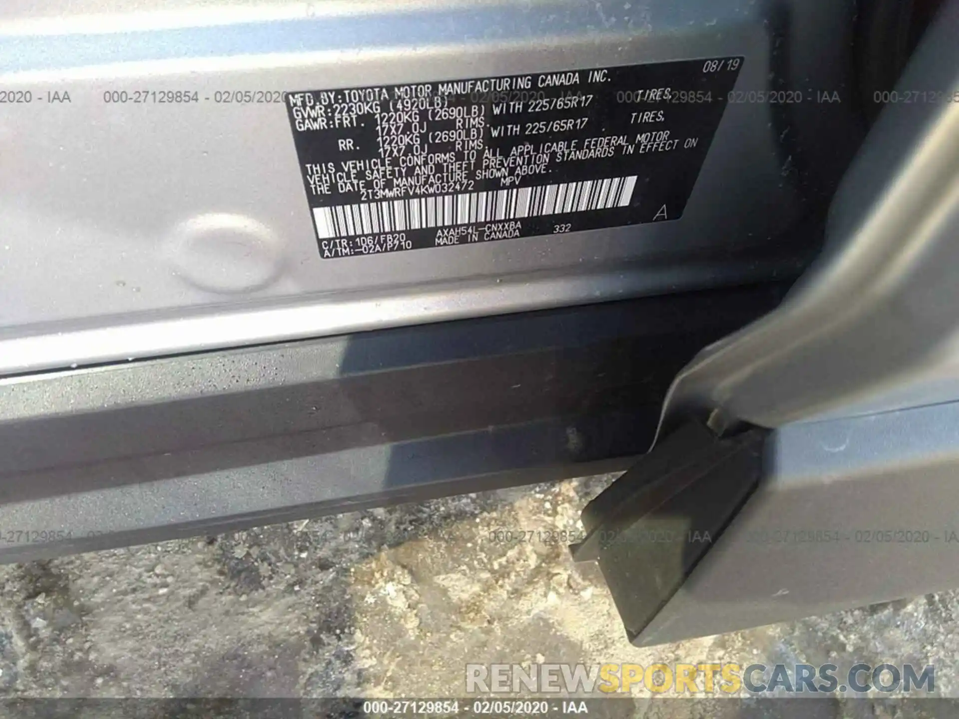 9 Photograph of a damaged car 2T3MWRFV4KW032472 TOYOTA RAV4 2019