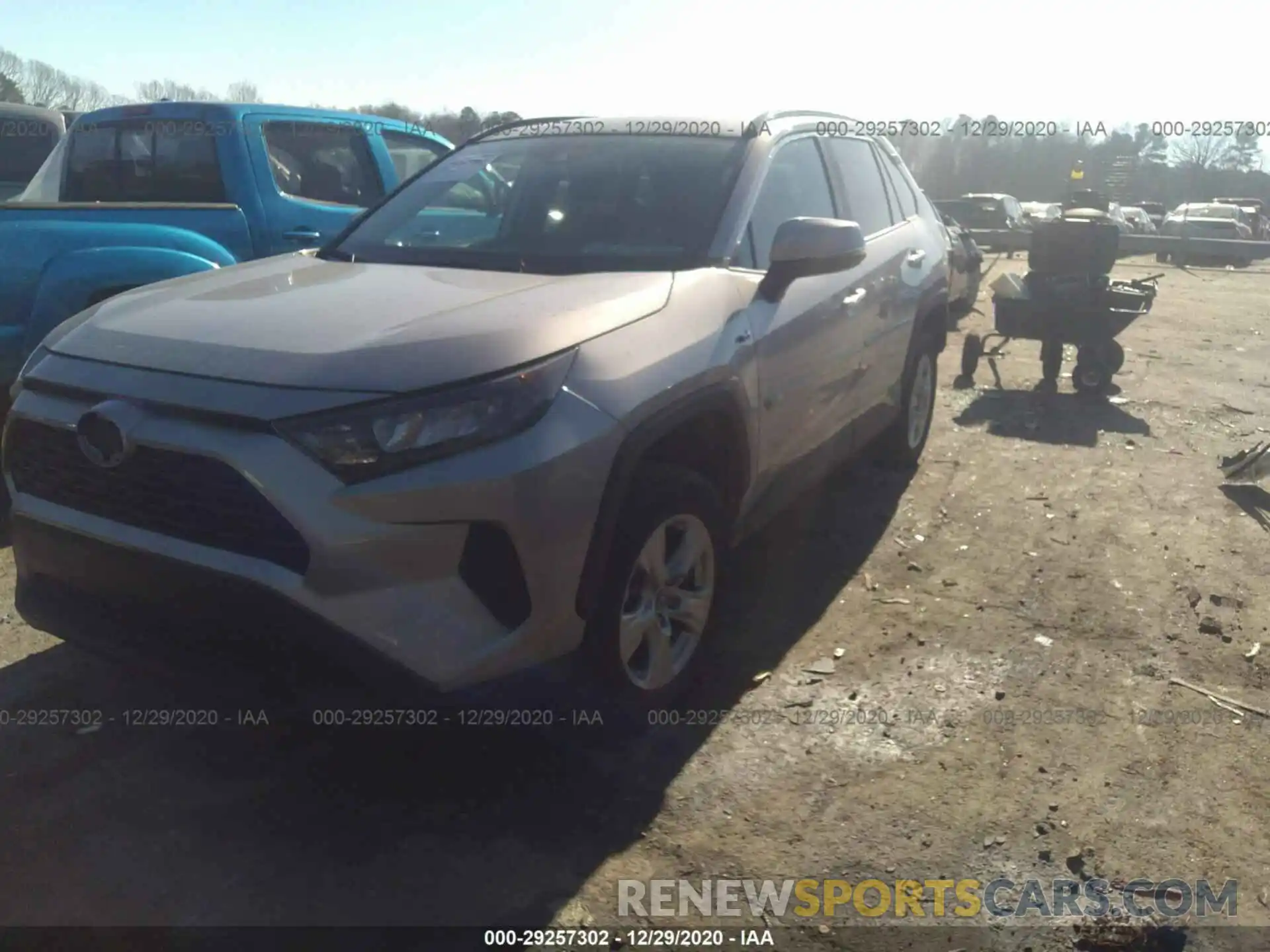 2 Фотография поврежденного автомобиля 2T3MWRFV4KW033735 TOYOTA RAV4 2019