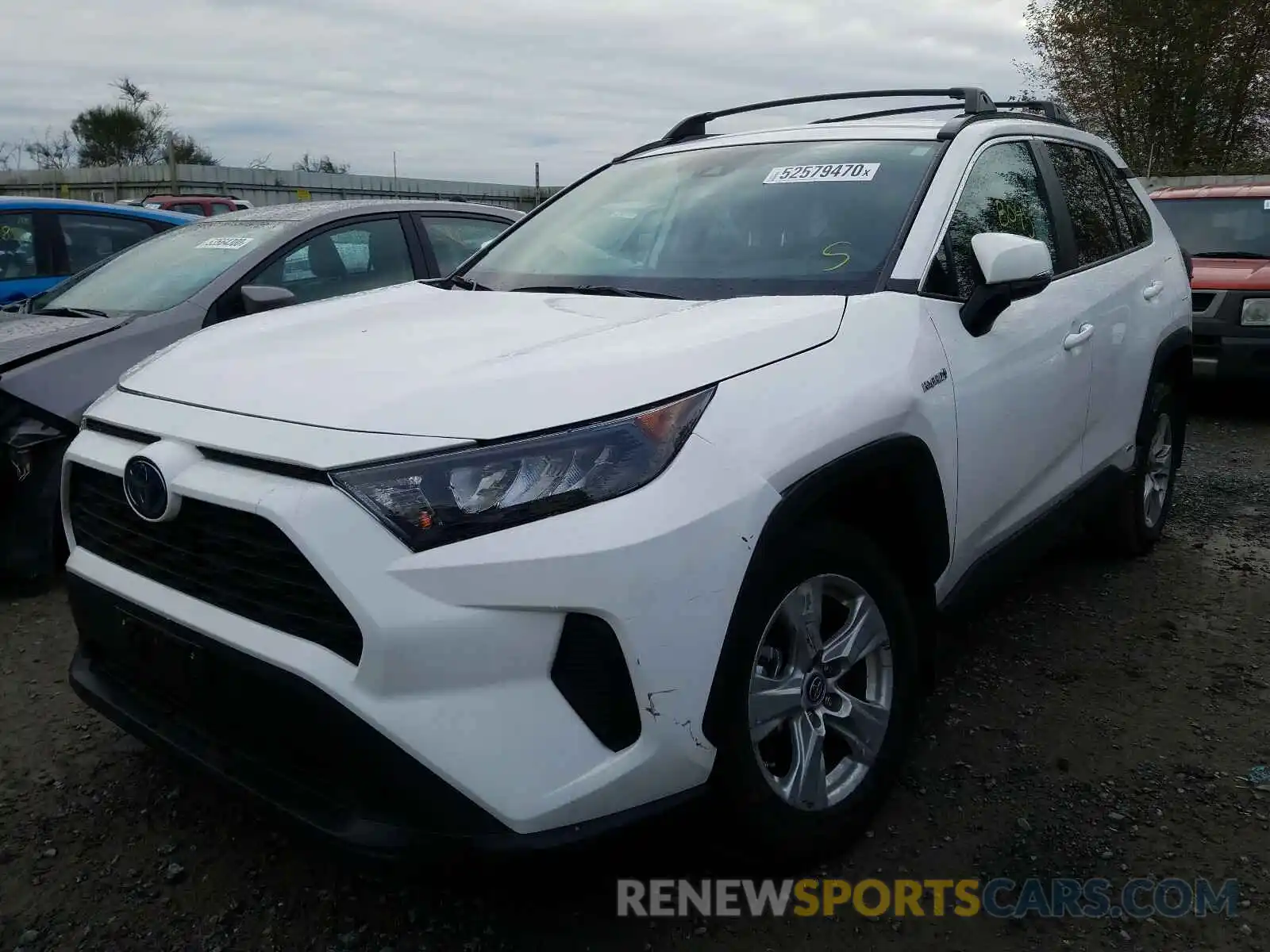 2 Photograph of a damaged car 2T3MWRFV4KW034819 TOYOTA RAV4 2019