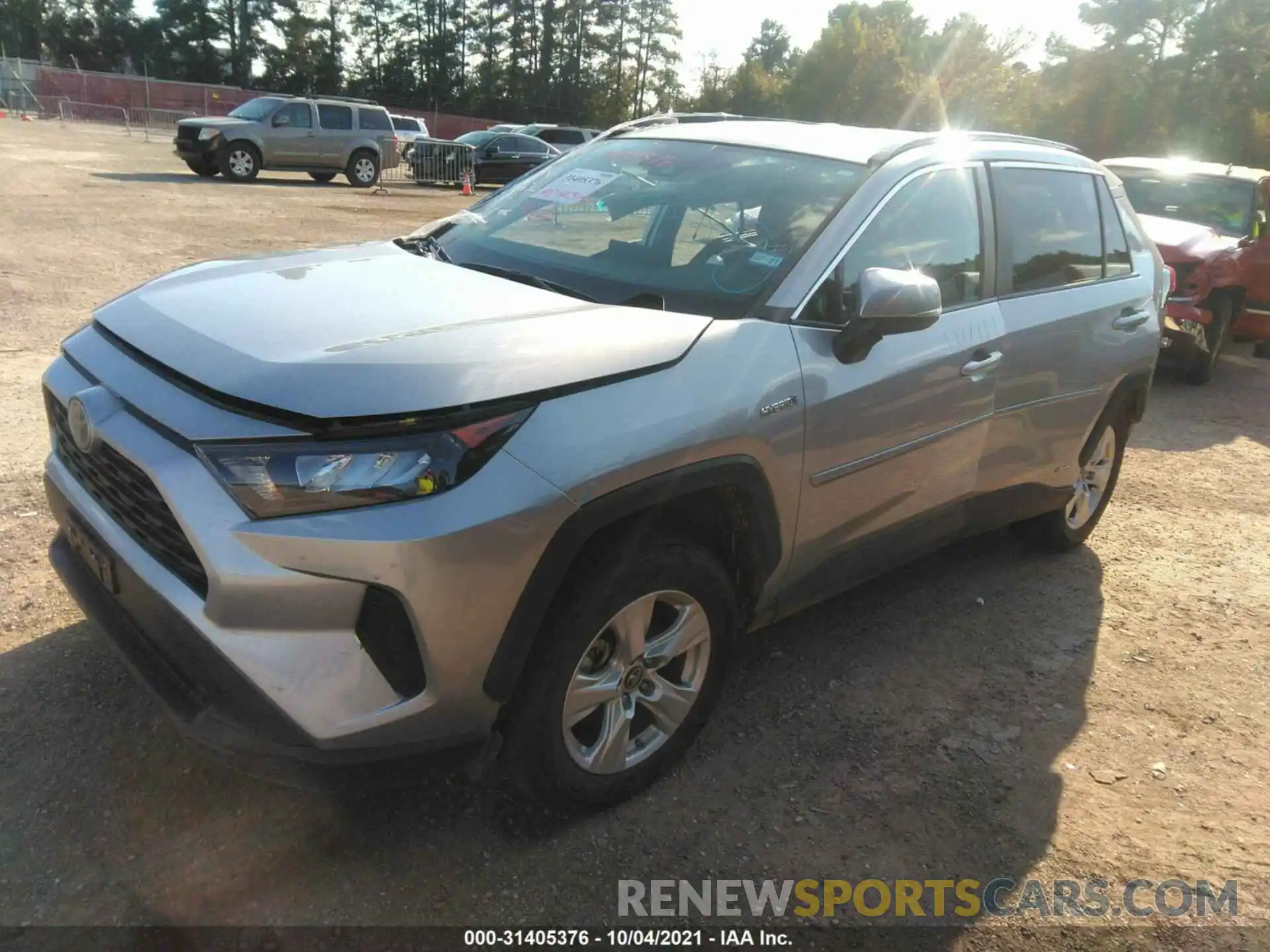 2 Photograph of a damaged car 2T3MWRFV5KW025787 TOYOTA RAV4 2019