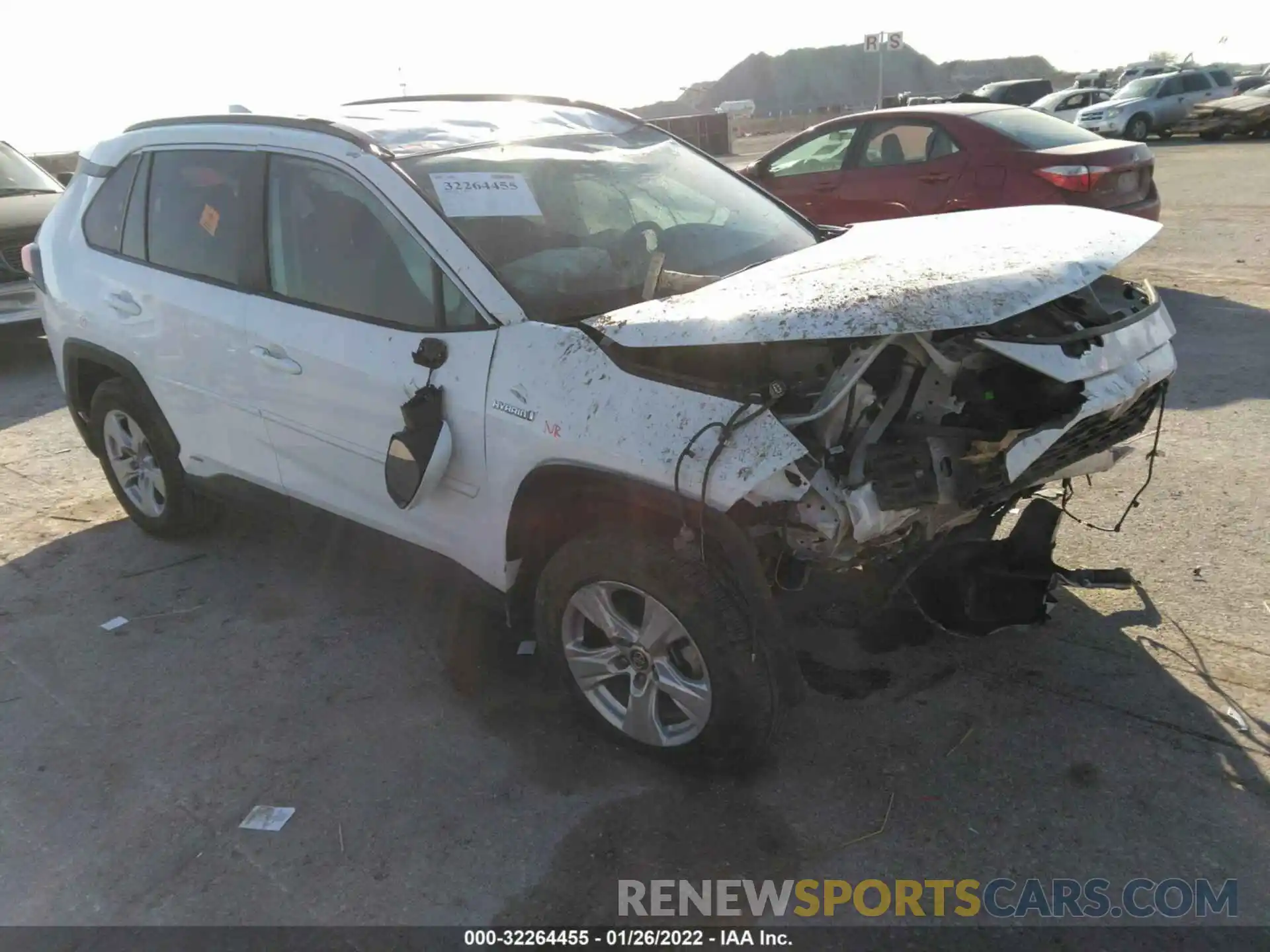 1 Photograph of a damaged car 2T3MWRFV5KW032769 TOYOTA RAV4 2019