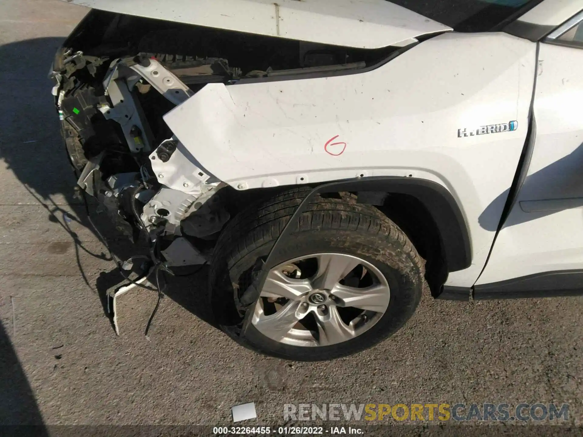 11 Photograph of a damaged car 2T3MWRFV5KW032769 TOYOTA RAV4 2019