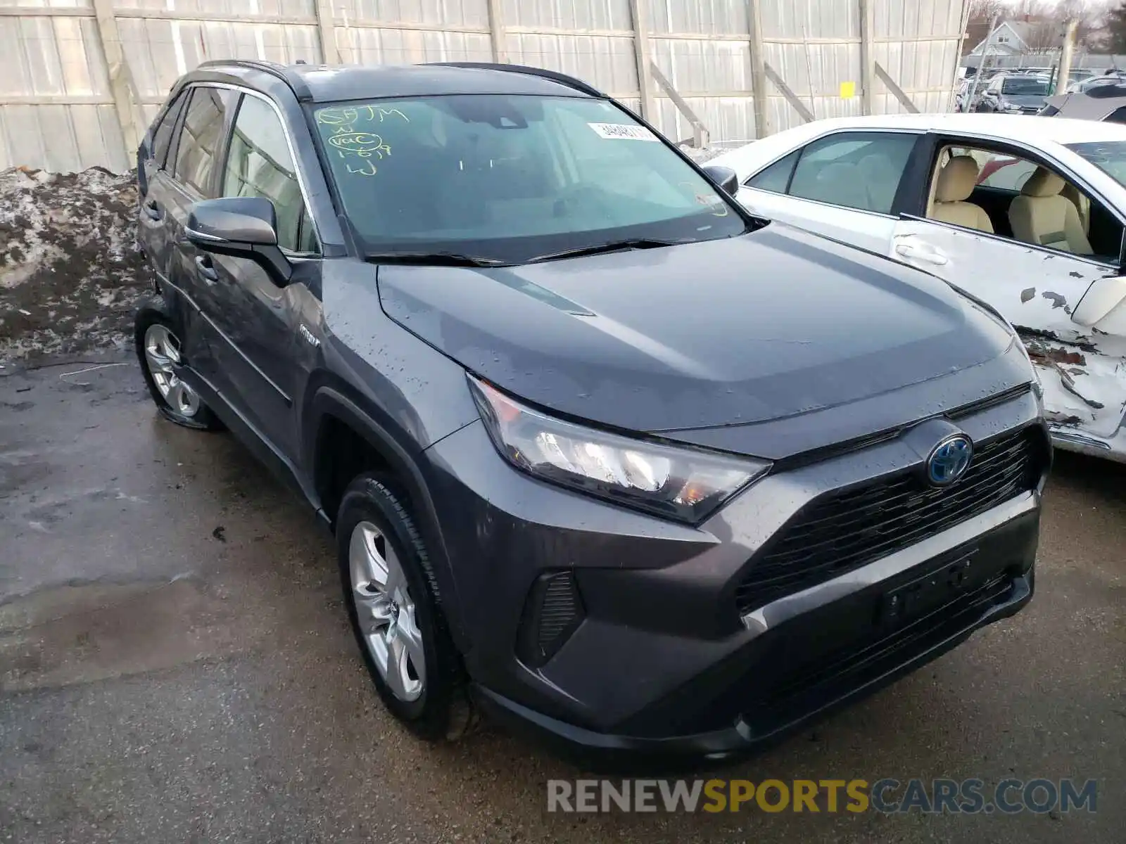 1 Фотография поврежденного автомобиля 2T3MWRFV5KW033307 TOYOTA RAV4 2019