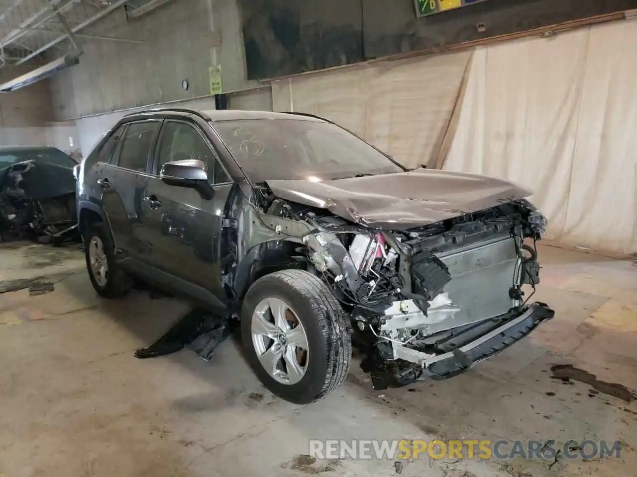 1 Photograph of a damaged car 2T3MWRFV5KW036160 TOYOTA RAV4 2019