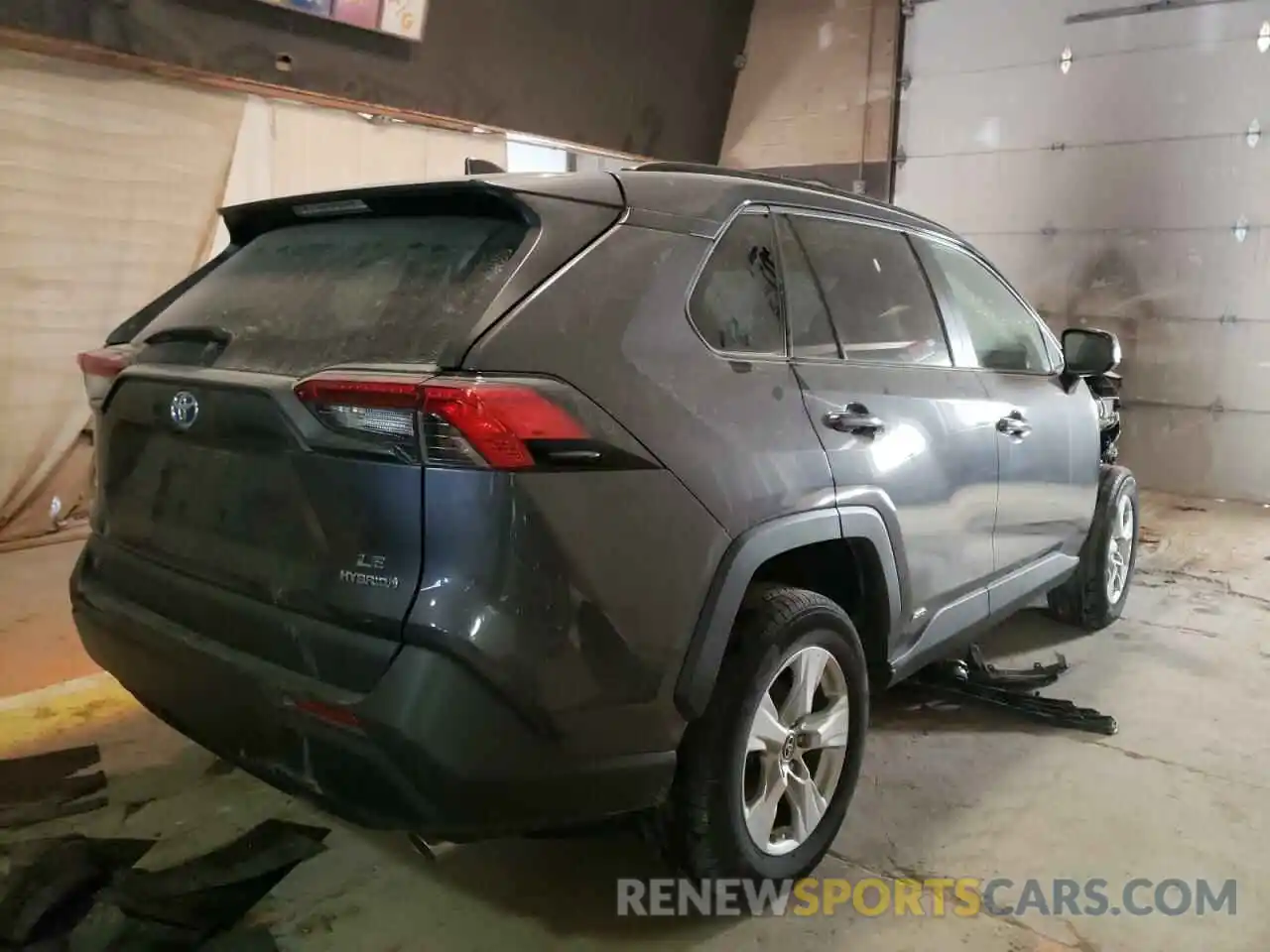 4 Photograph of a damaged car 2T3MWRFV5KW036160 TOYOTA RAV4 2019