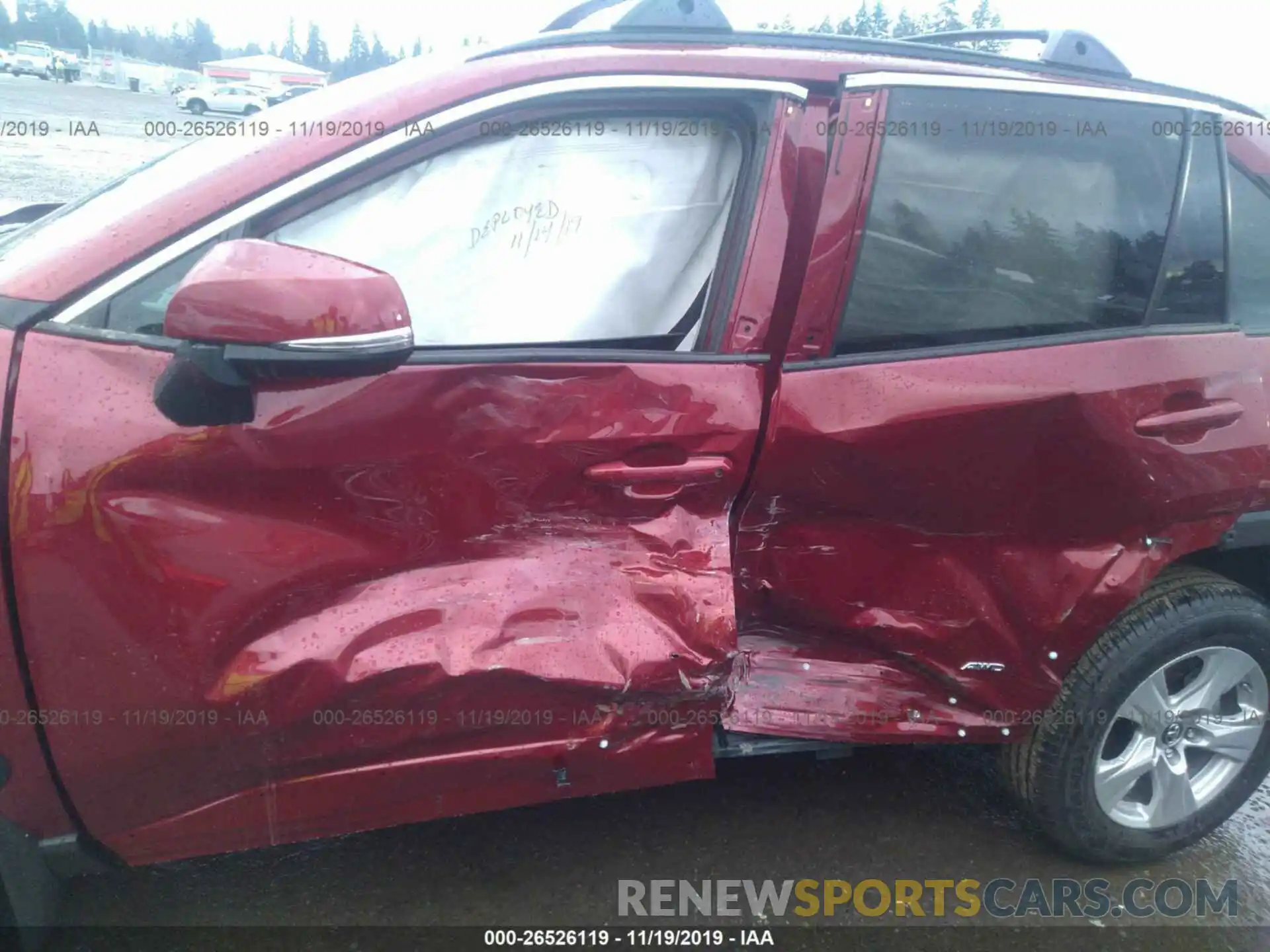 6 Photograph of a damaged car 2T3MWRFV5KW037003 TOYOTA RAV4 2019