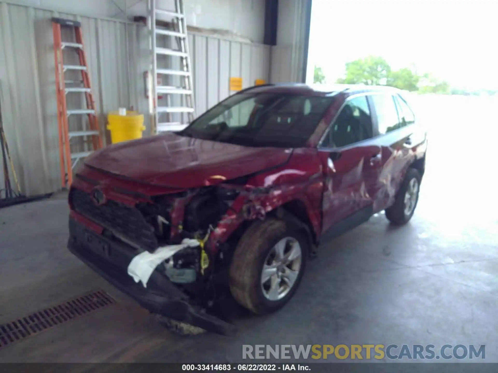 6 Photograph of a damaged car 2T3MWRFV5KW041035 TOYOTA RAV4 2019