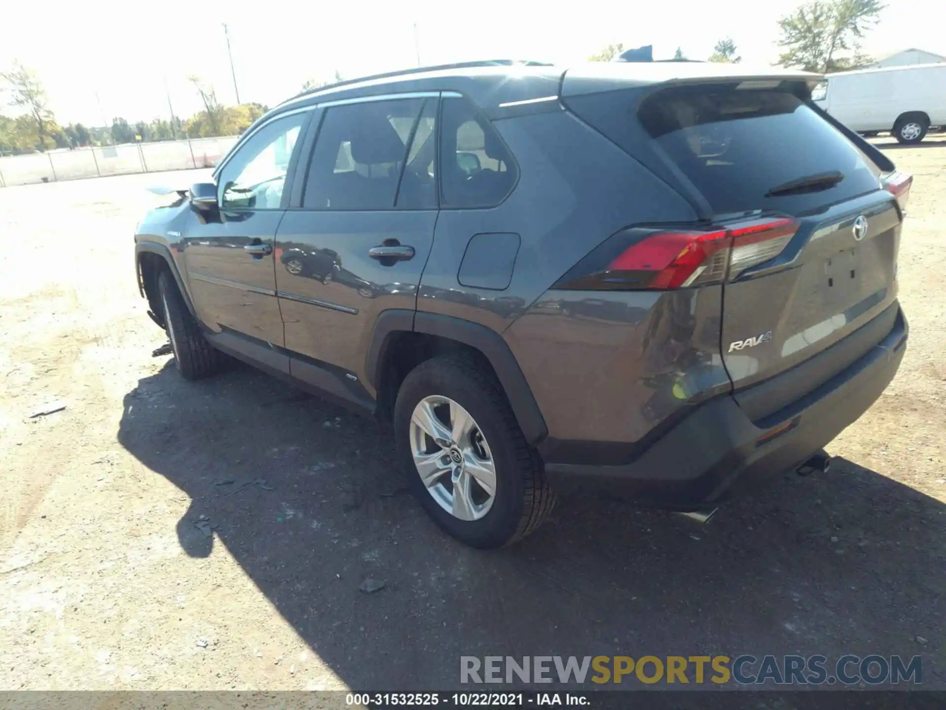 3 Photograph of a damaged car 2T3MWRFV6KW025233 TOYOTA RAV4 2019