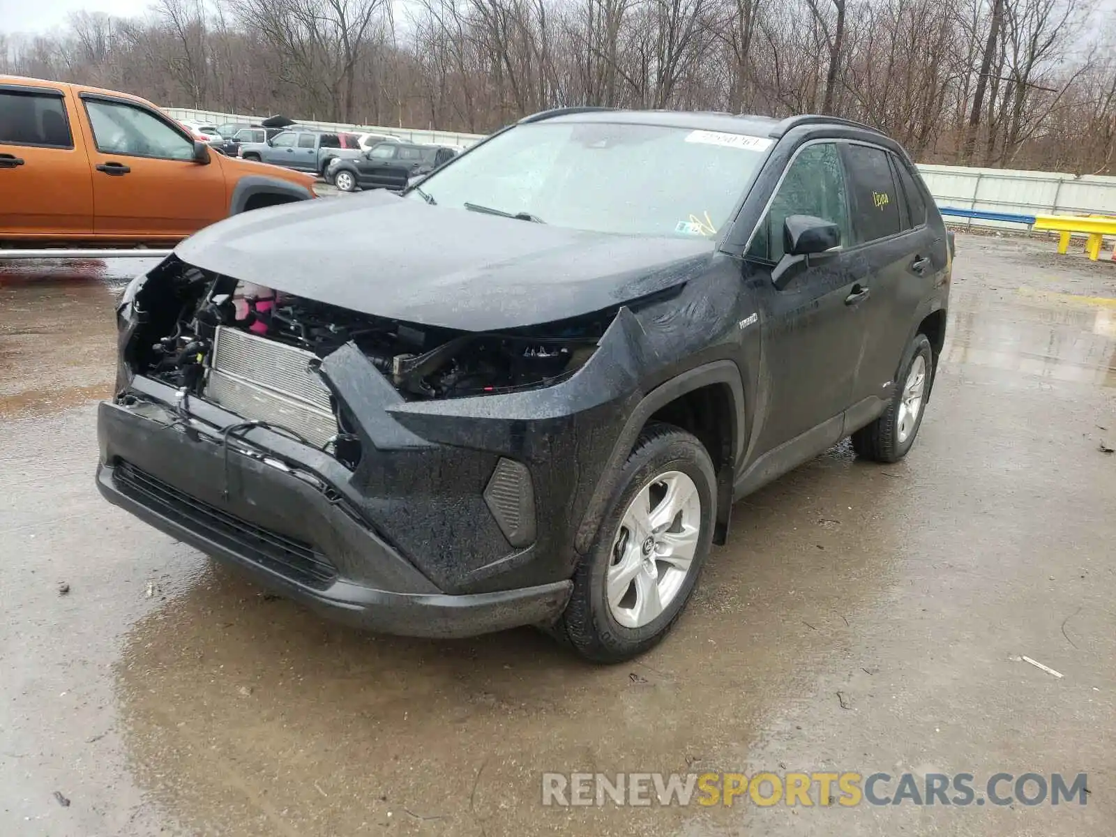 2 Photograph of a damaged car 2T3MWRFV6KW028018 TOYOTA RAV4 2019