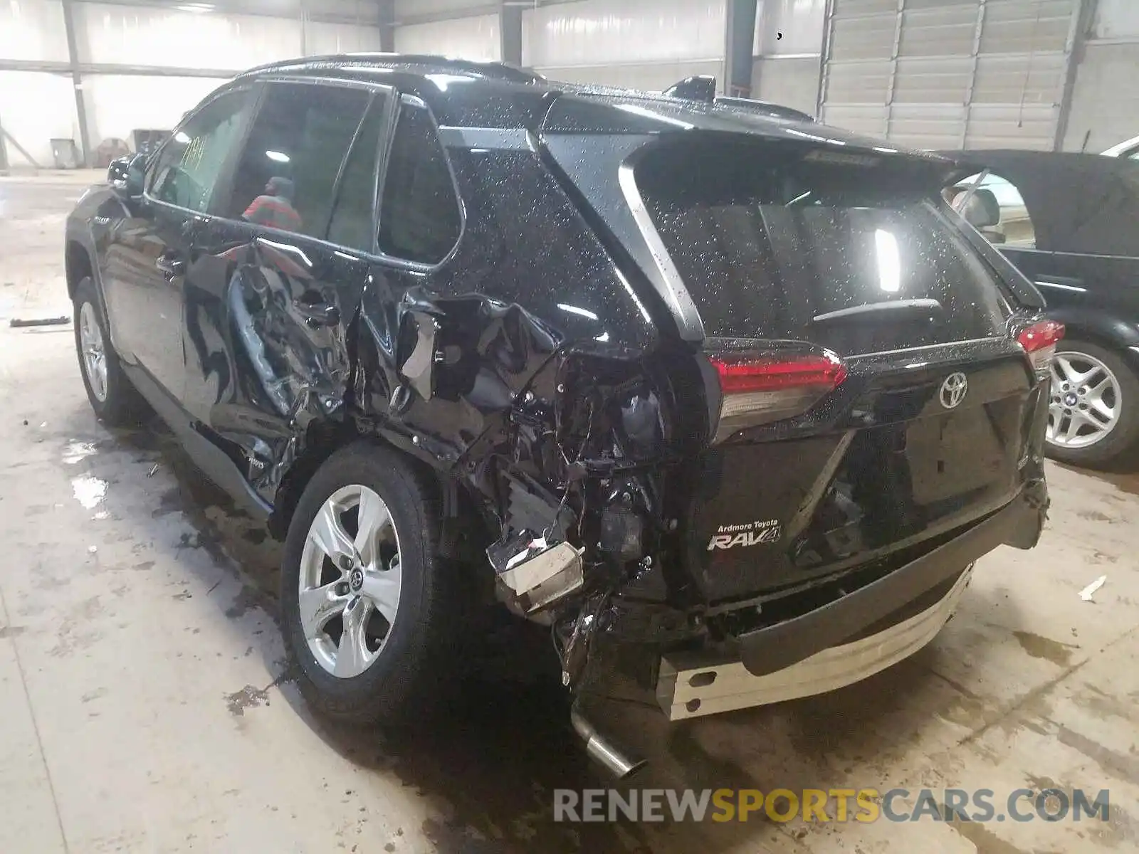 3 Photograph of a damaged car 2T3MWRFV6KW041934 TOYOTA RAV4 2019