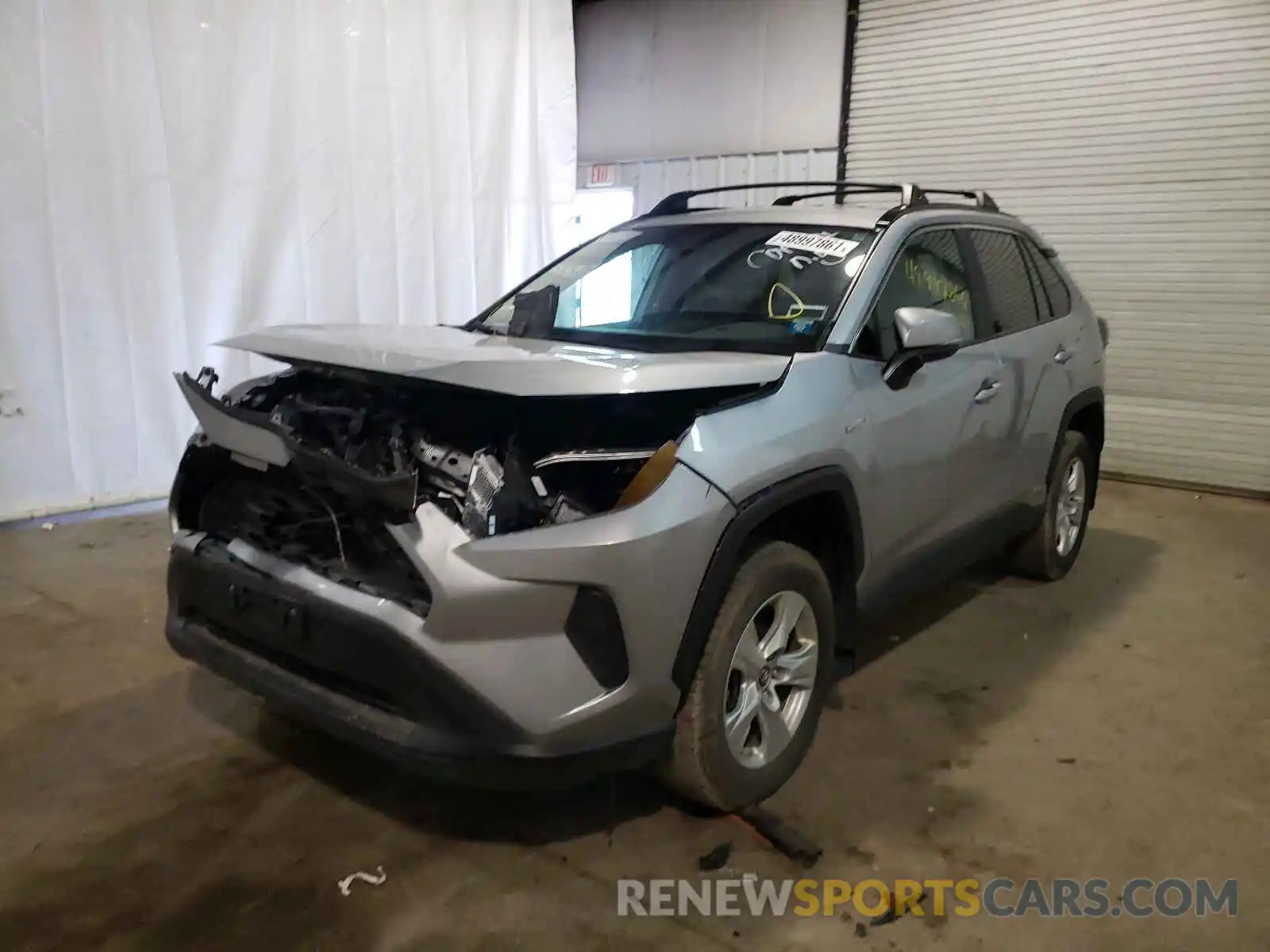 2 Photograph of a damaged car 2T3MWRFV7KW016752 TOYOTA RAV4 2019