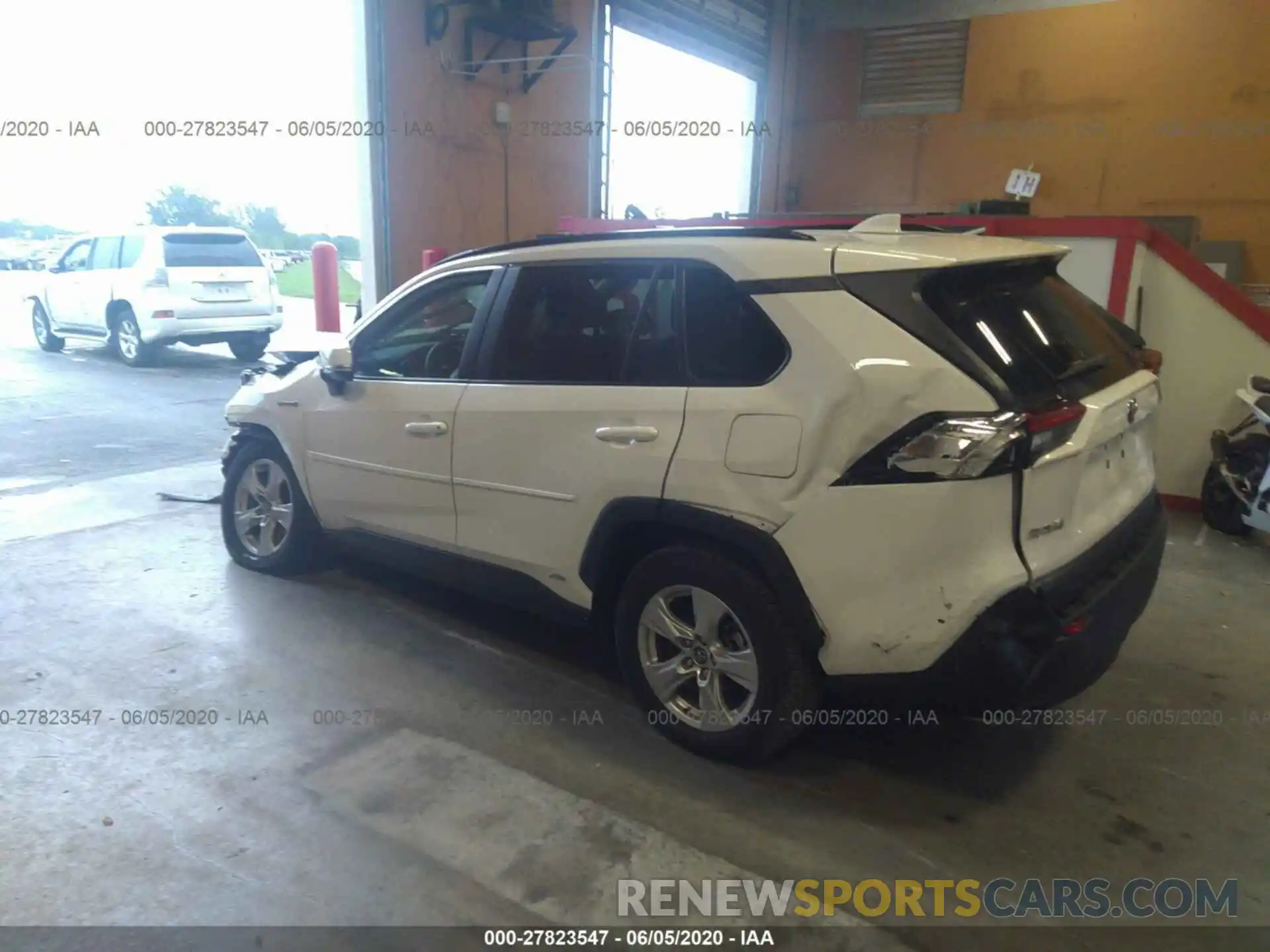 3 Photograph of a damaged car 2T3MWRFV7KW024429 TOYOTA RAV4 2019