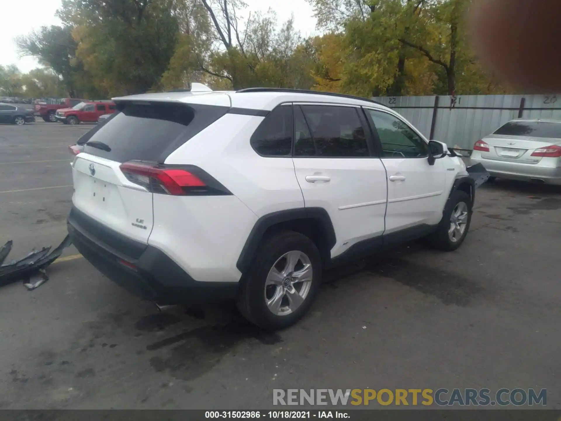 4 Photograph of a damaged car 2T3MWRFV7KW024995 TOYOTA RAV4 2019