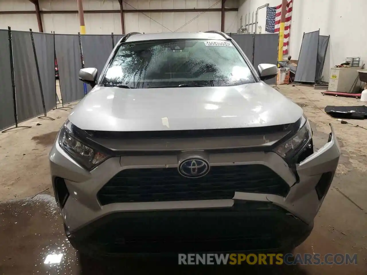 5 Photograph of a damaged car 2T3MWRFV7KW026049 TOYOTA RAV4 2019