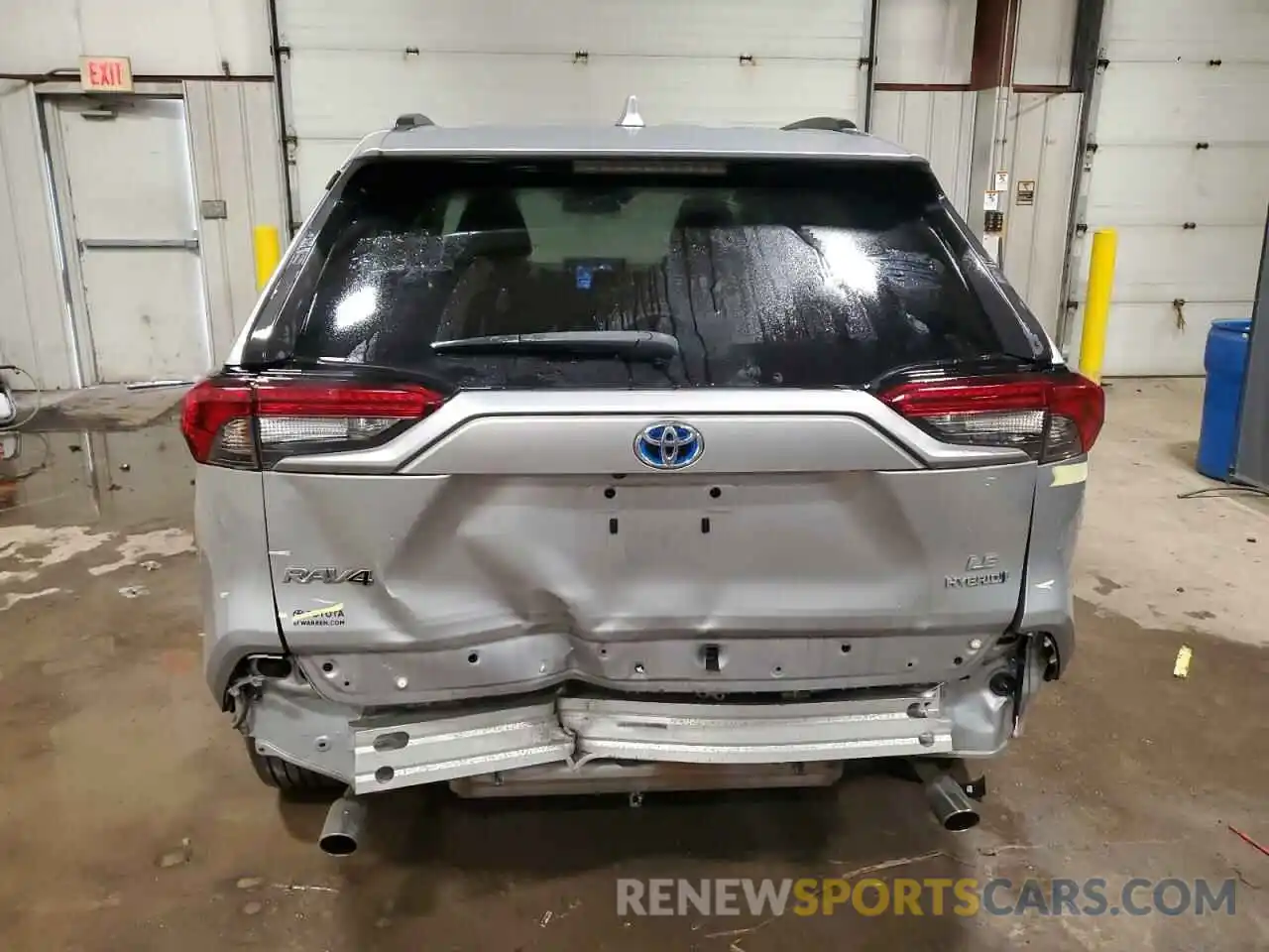 6 Photograph of a damaged car 2T3MWRFV7KW026049 TOYOTA RAV4 2019