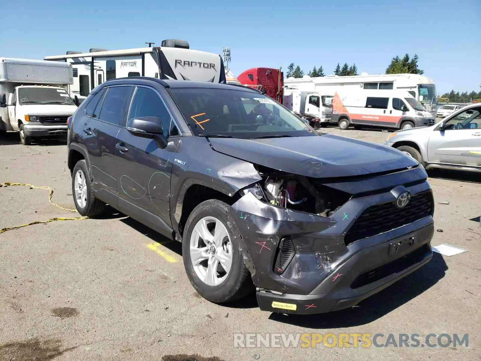 1 Photograph of a damaged car 2T3MWRFV7KW037519 TOYOTA RAV4 2019