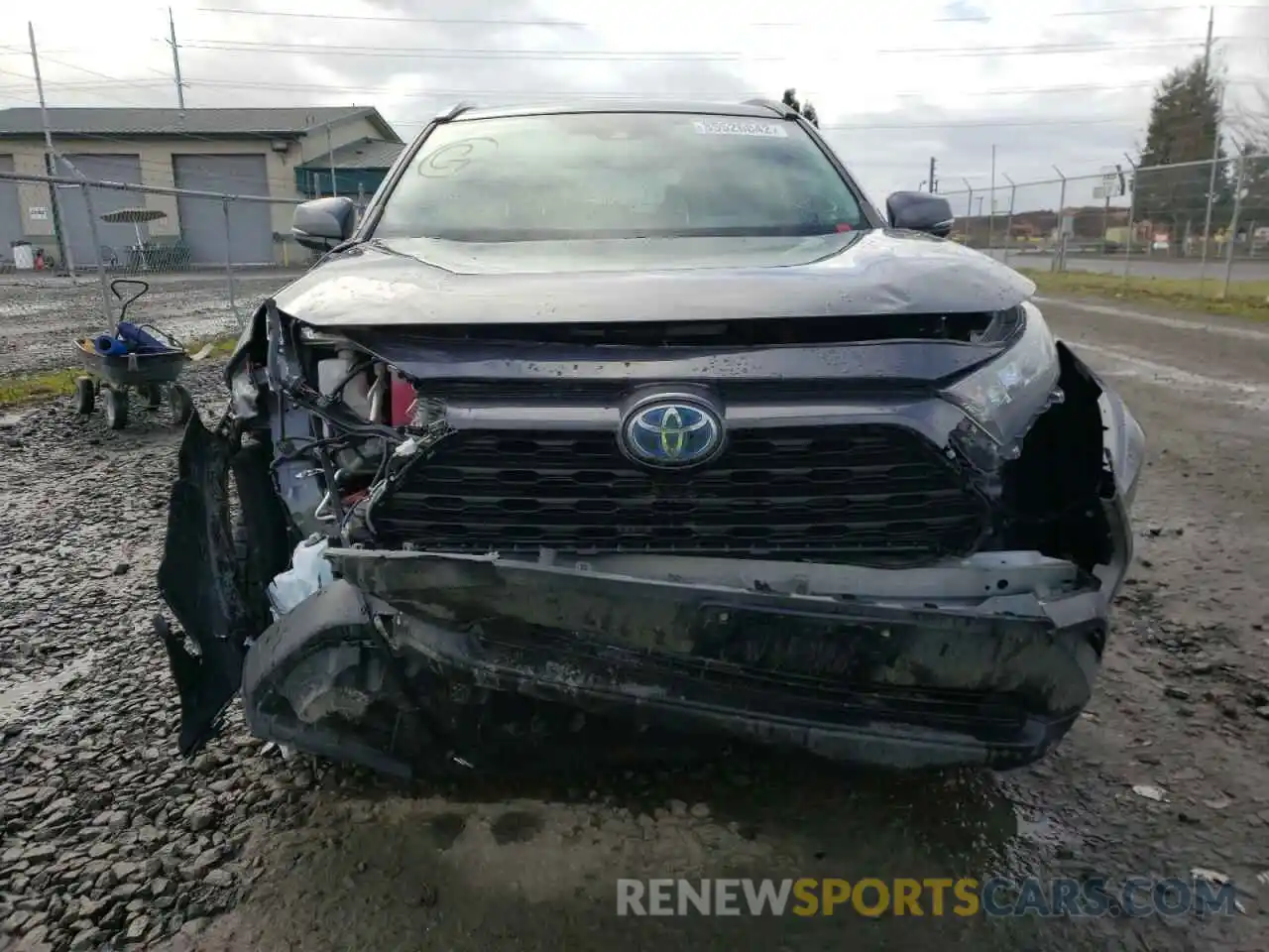 9 Photograph of a damaged car 2T3MWRFV7KW038346 TOYOTA RAV4 2019