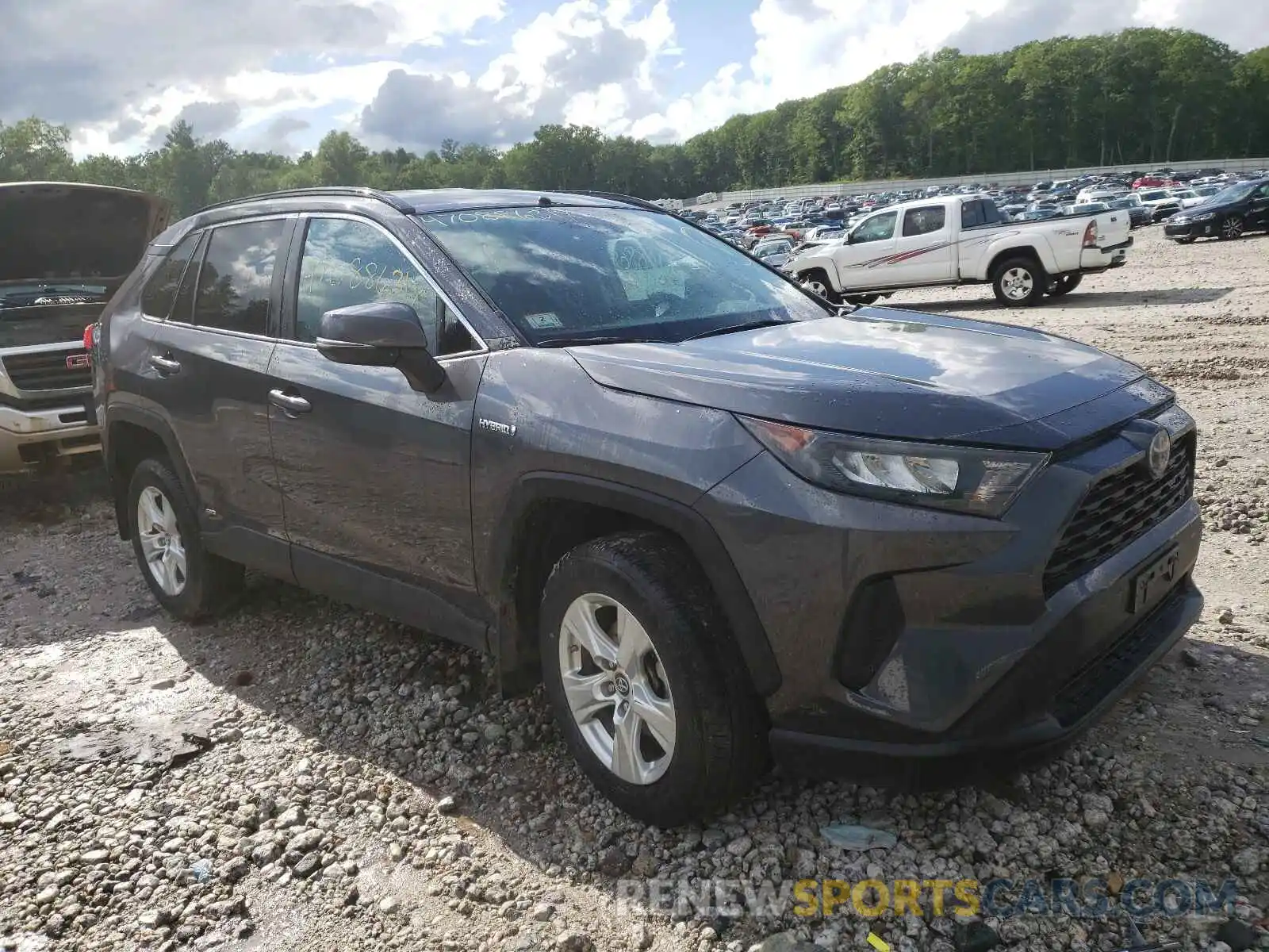 1 Photograph of a damaged car 2T3MWRFV7KW038458 TOYOTA RAV4 2019