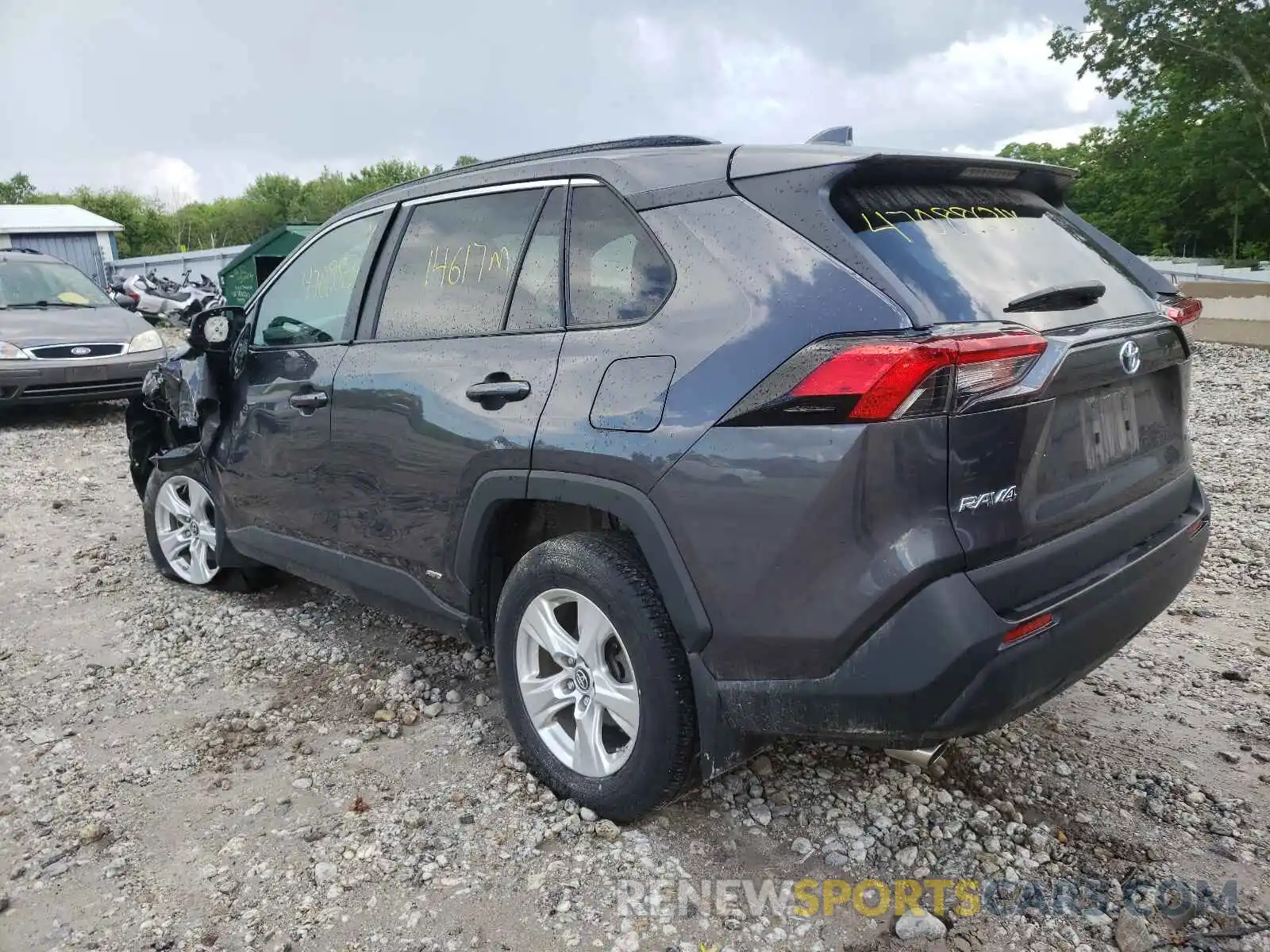 3 Photograph of a damaged car 2T3MWRFV7KW038458 TOYOTA RAV4 2019