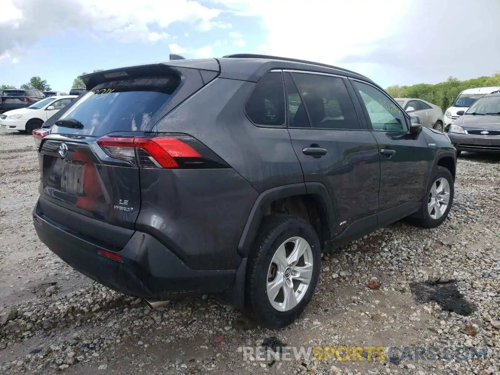 4 Photograph of a damaged car 2T3MWRFV7KW038458 TOYOTA RAV4 2019