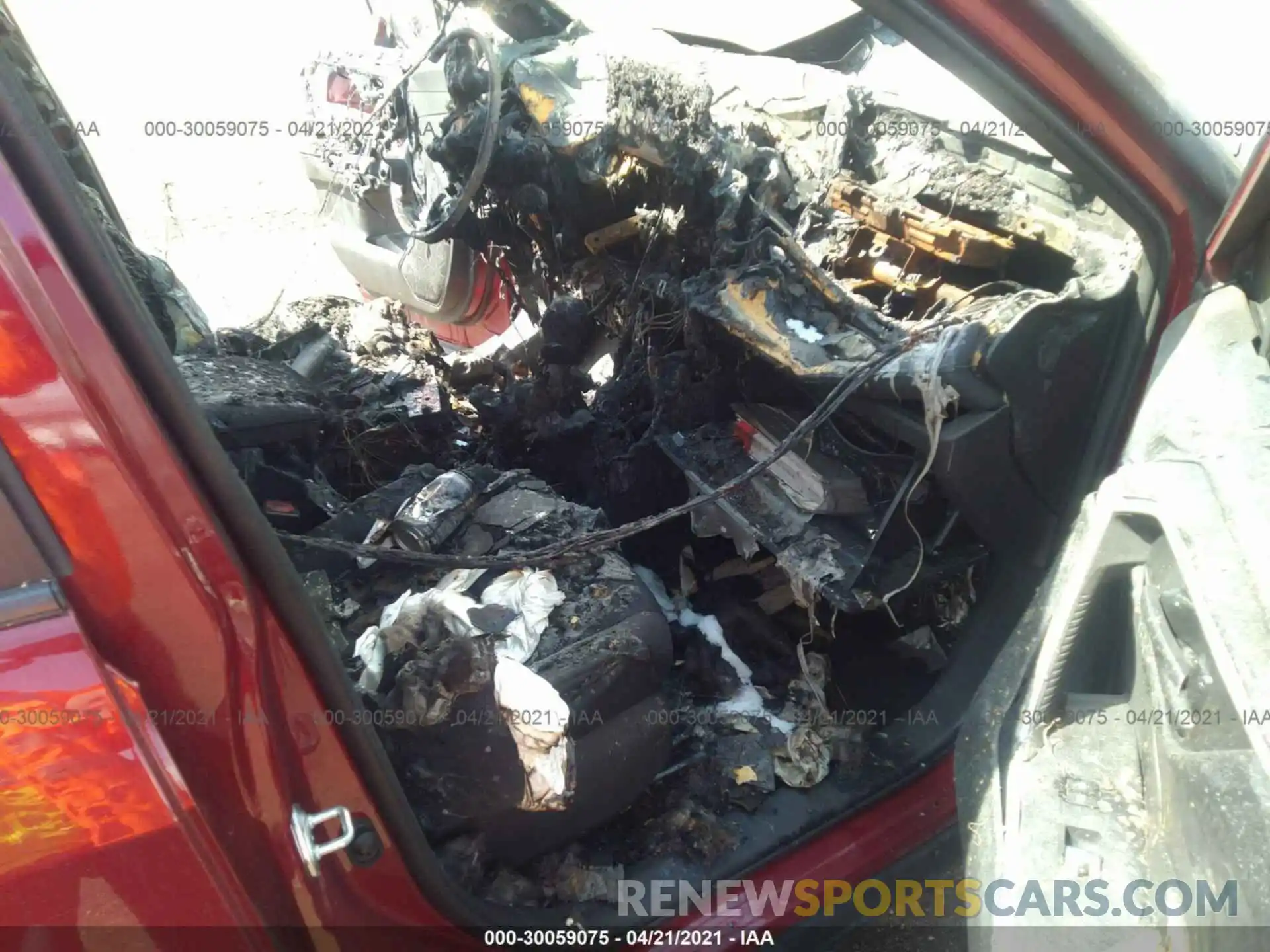 5 Photograph of a damaged car 2T3MWRFV7KW040789 TOYOTA RAV4 2019
