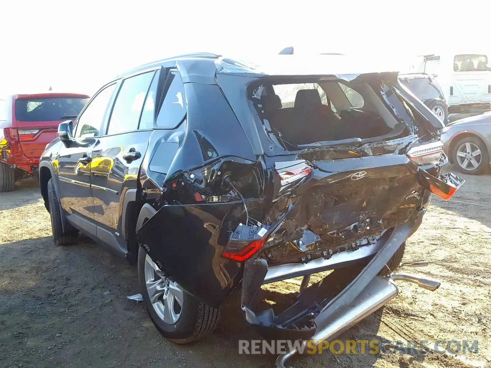 3 Photograph of a damaged car 2T3MWRFV7KW046270 TOYOTA RAV4 2019