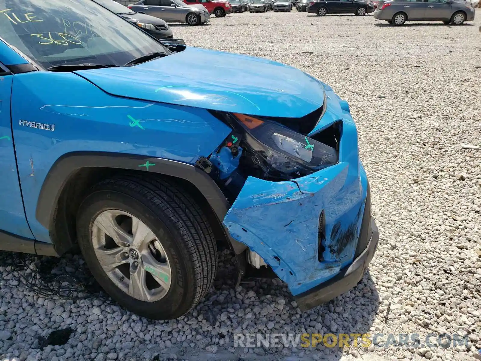 9 Photograph of a damaged car 2T3MWRFV8KW010233 TOYOTA RAV4 2019